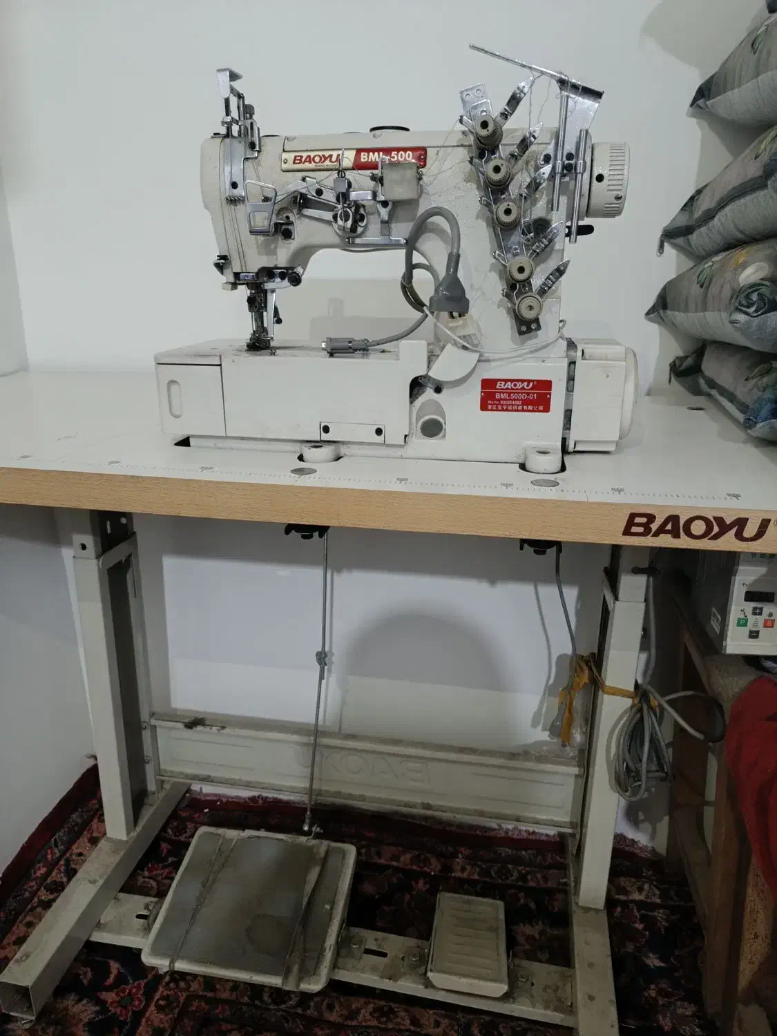 چرخ خیاطی میان دوز دینام سرور|چرخ خیاطی و ریسندگی|ملایر, |دیوار