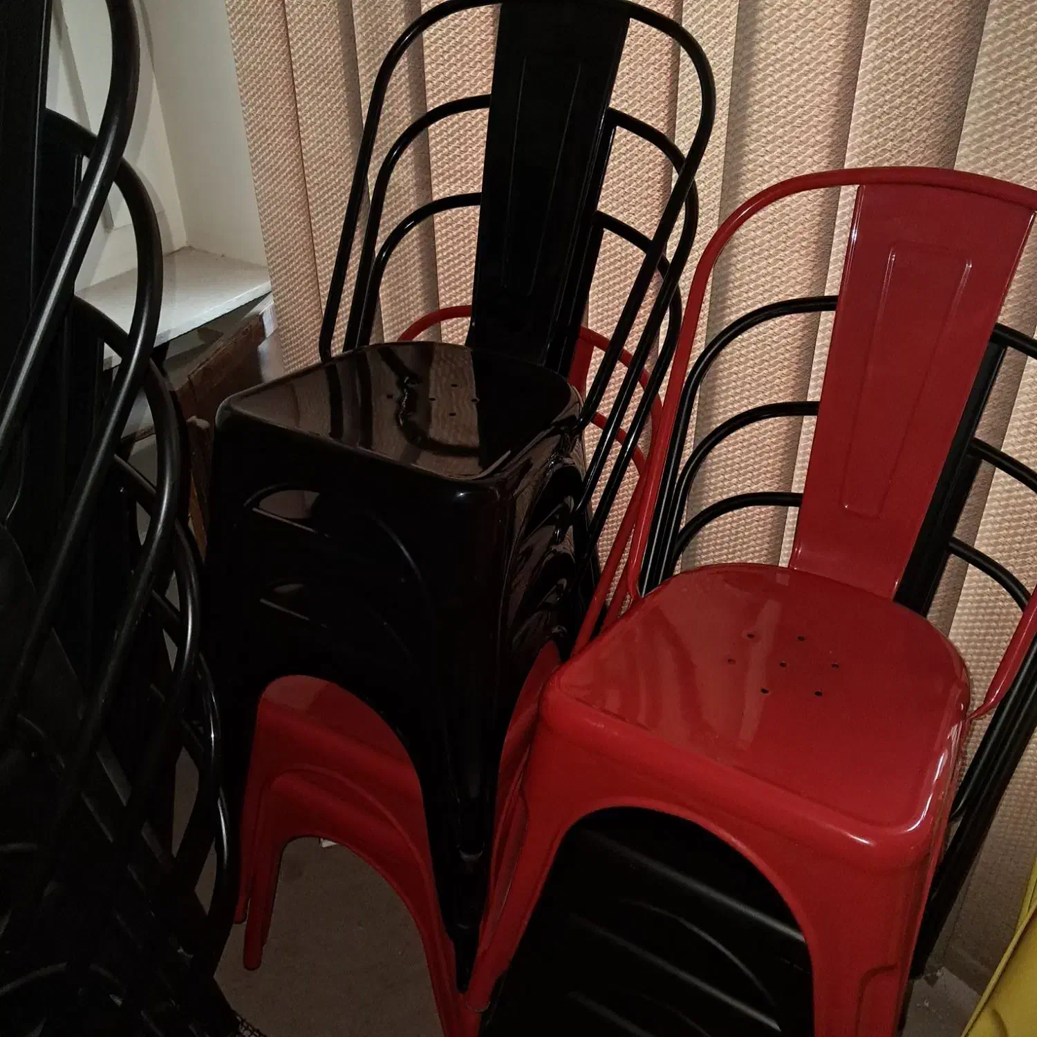 صندلی فلزی تولیکس|صندلی و نیمکت|اصفهان, خواجو|دیوار