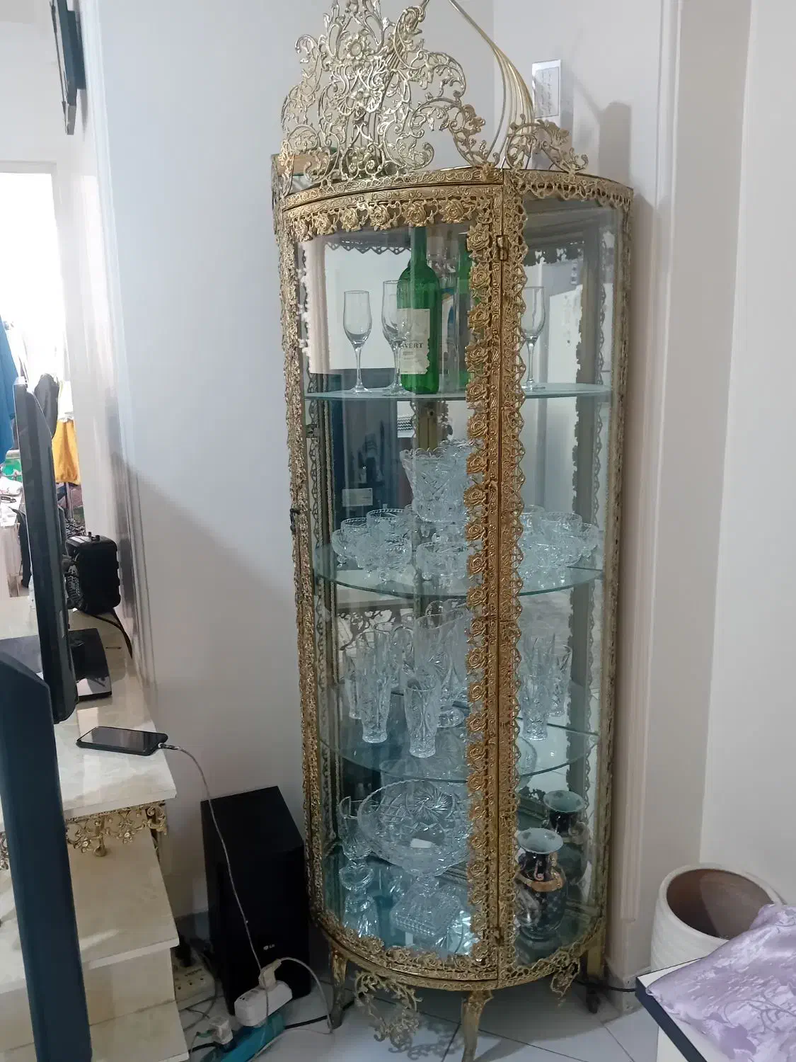 میز تلوزیون برنجی وساعت برنجی وبوفه برنجی|میز تلویزیون|تهران, شهر زیبا|دیوار