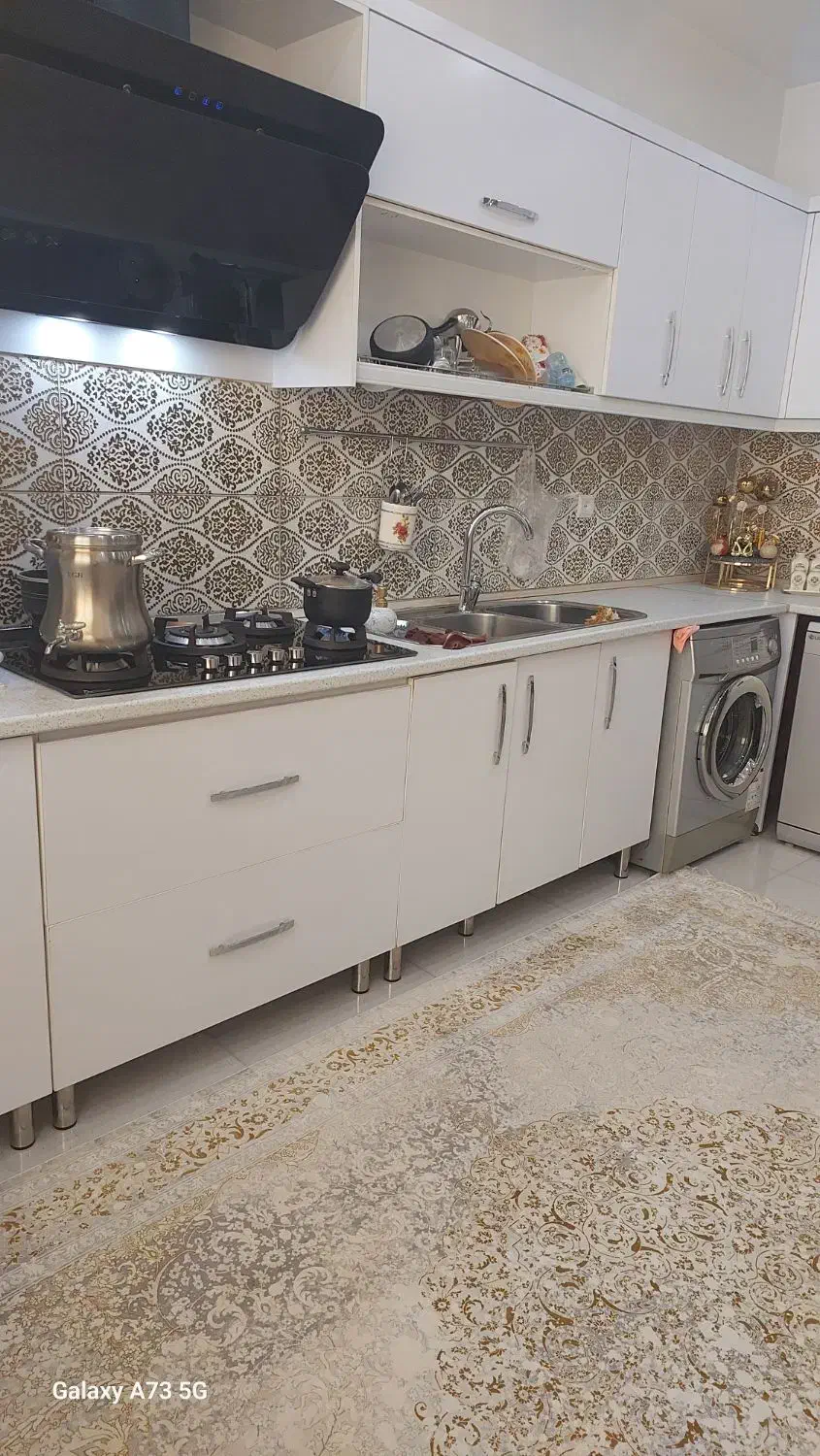 ۱۲متر کابینت سفید نو نو بدون کوچکترین ایرادی|مصالح و تجهیزات ساختمان|پاکدشت, پاکدشت (مامازند)|دیوار