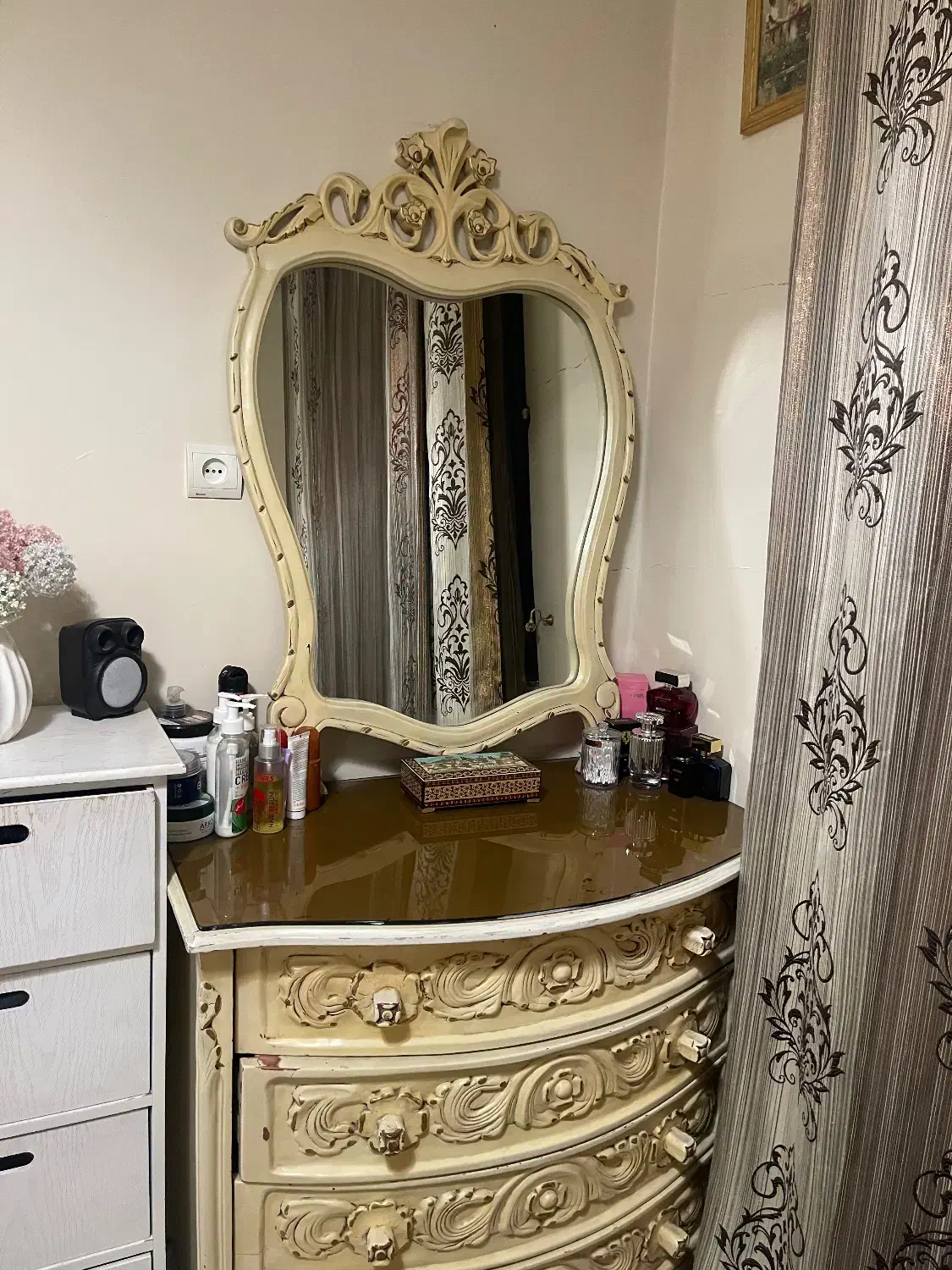 تخت خواب دو نفره با پاتختی|تخت و سرویس خواب|تهران, آشتیانی|دیوار