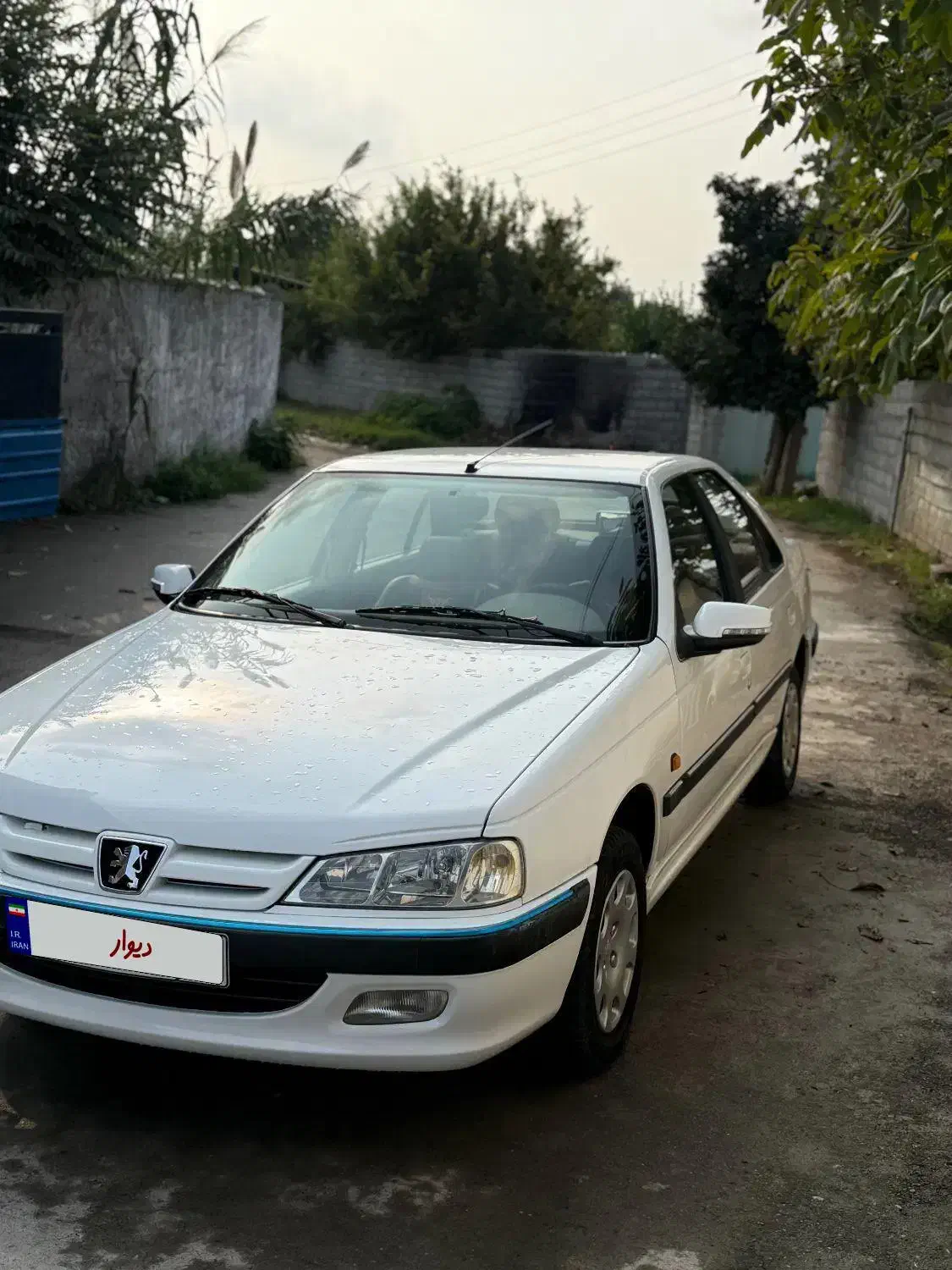 پژو پارس سال مدل ۹۵ کم کار بدون رنگ|خودرو سواری و وانت|قائم‌شهر, |دیوار