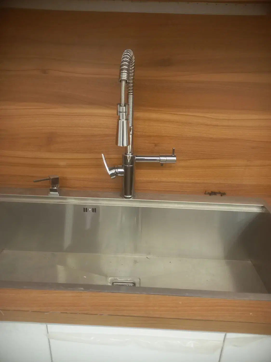 تاسیسات آب وفاضلاب ساختمان|خدمات پیشه و مهارت|دوگنبدان, |دیوار