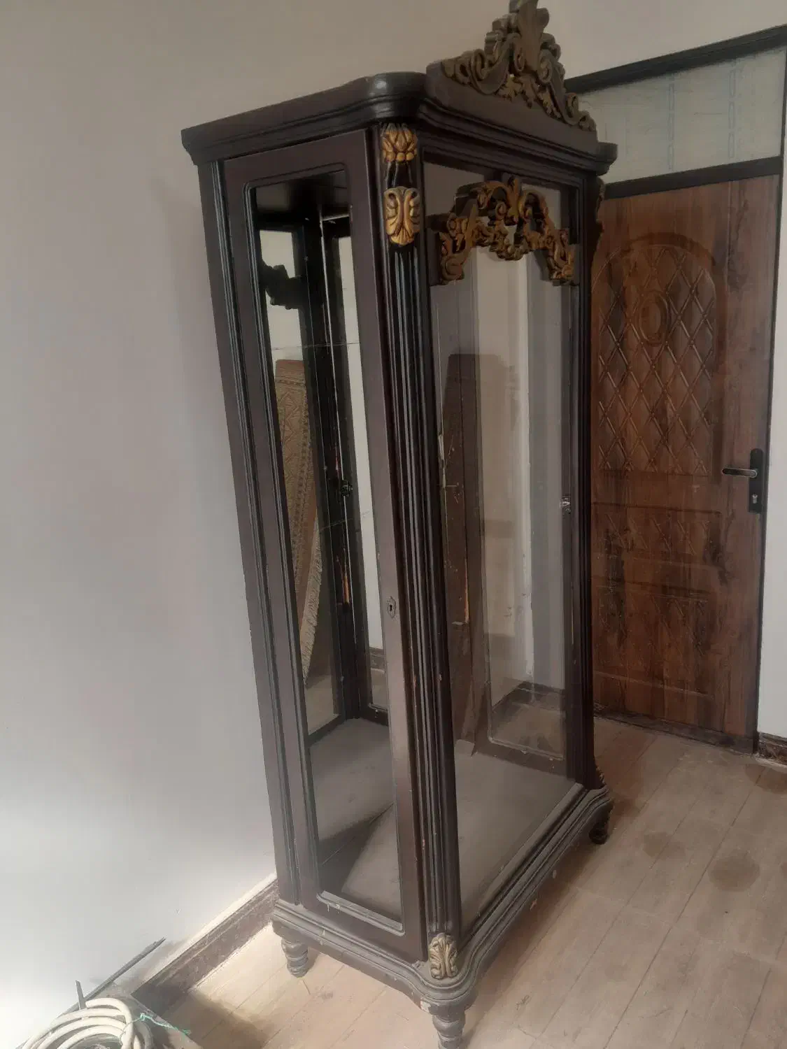 یه بوفه سالم برایه فروش|بوفه، ویترین، کنسول|بم, |دیوار