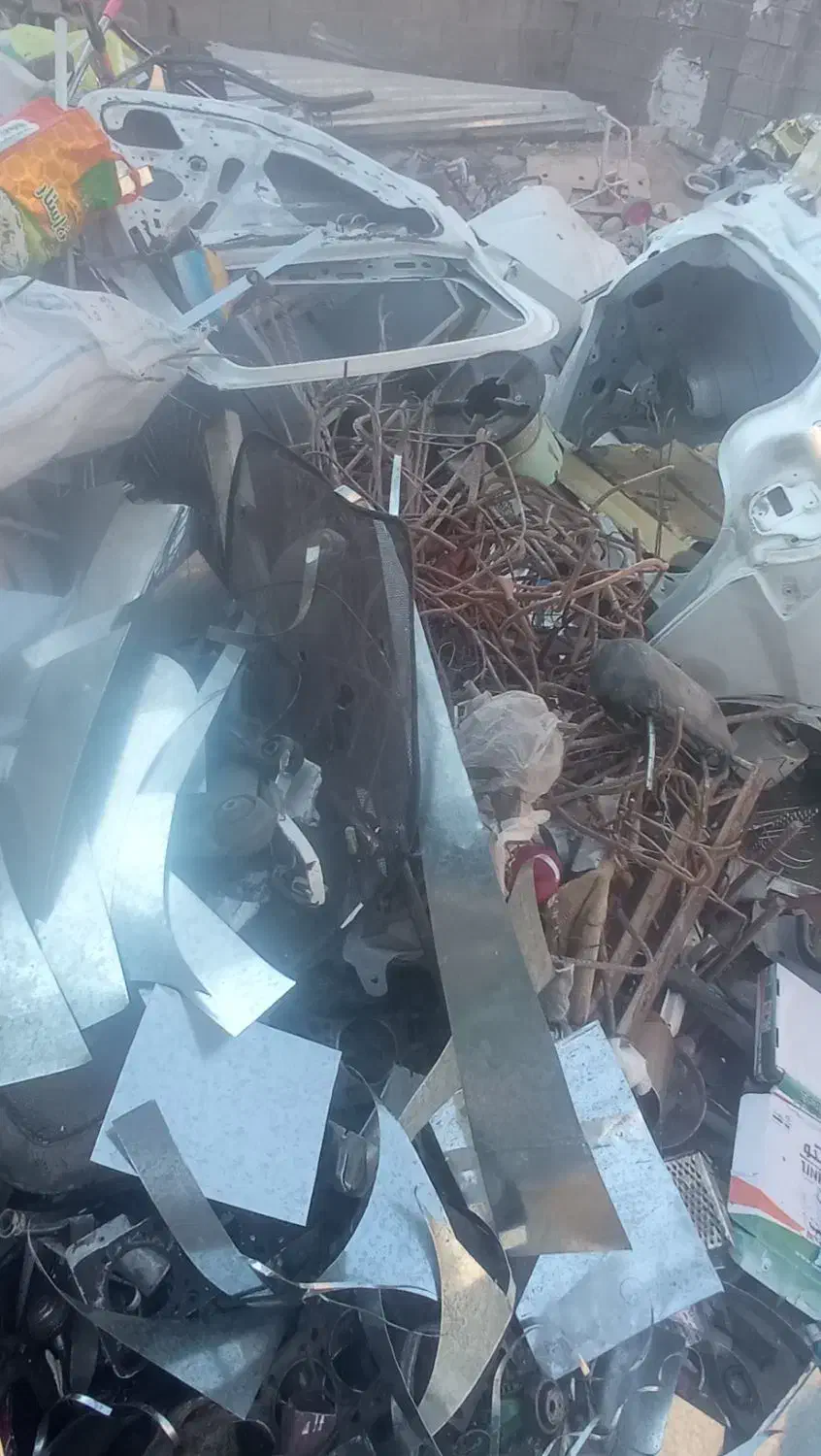 ضایعات آهن آلات و میلگرد..|عمده‌فروشی|شیراز, ستارخان|دیوار