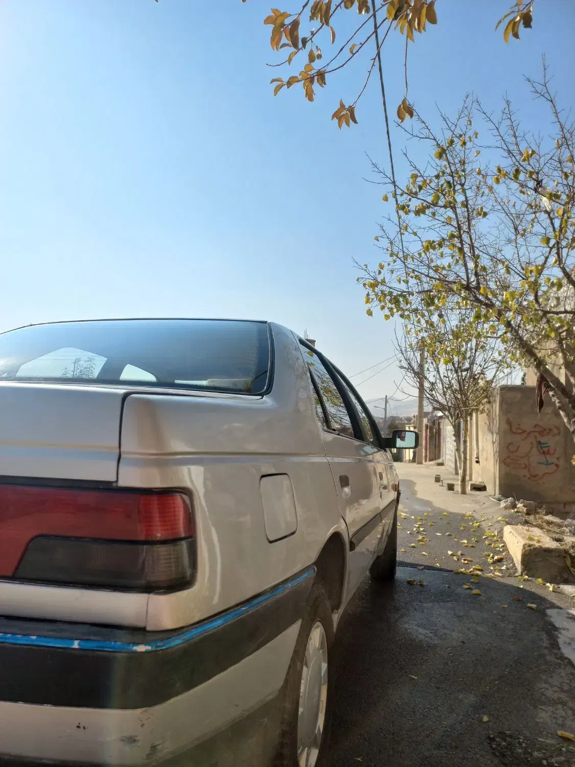 پژو ۴۰۵ نقری ۸۷ داخل کابین کرم|خودرو سواری و وانت|سقز, |دیوار