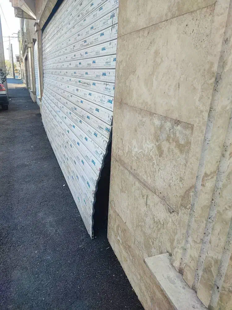 نصب و تعمیرات انواع درب برقی و شیشه سکوریت|خدمات پیشه و مهارت|شیراز, شهرک امیر کبیر|دیوار