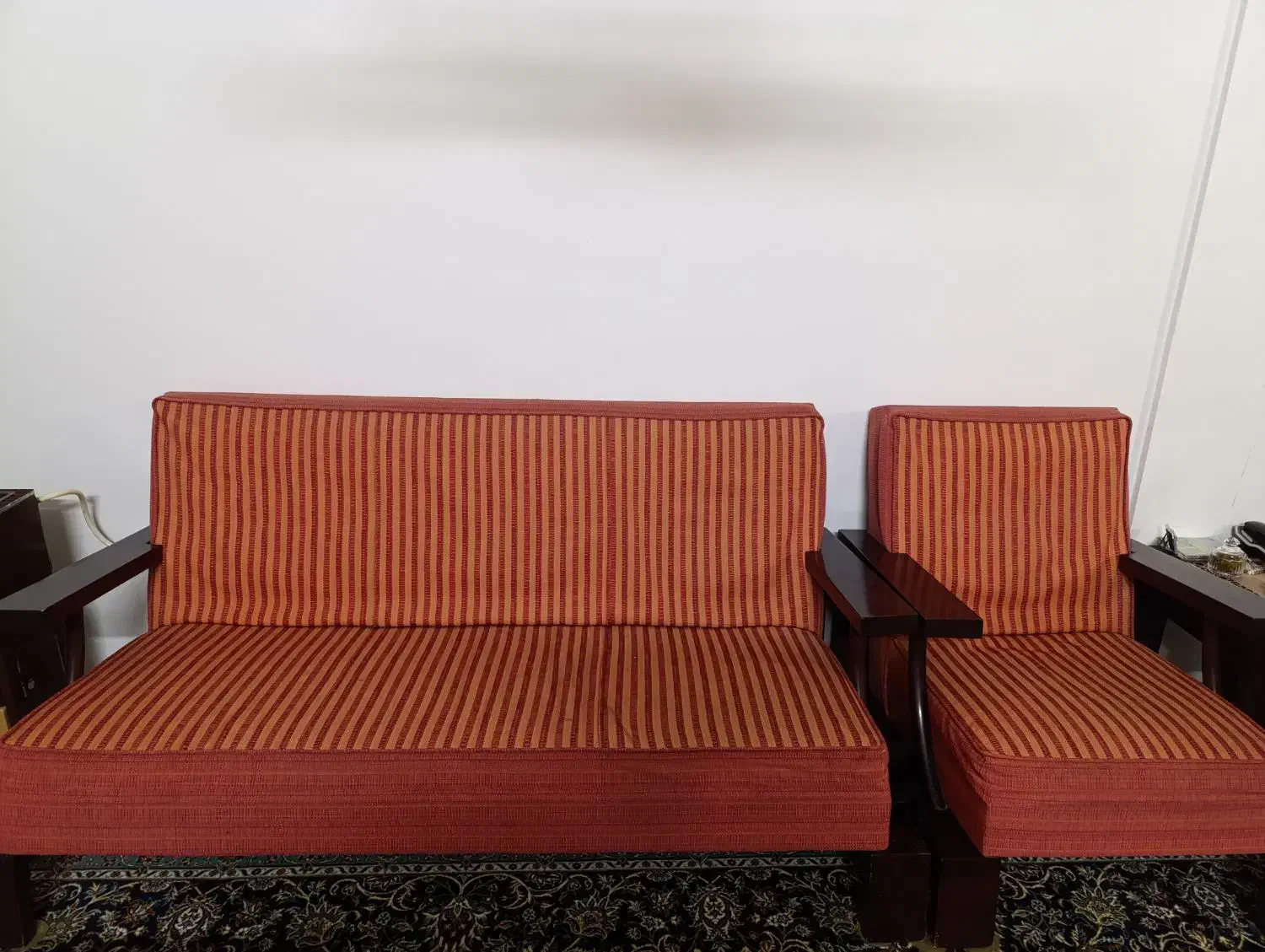 مبل راحتی|مبلمان خانگی و میز عسلی|مشهد, چهارچشمه|دیوار