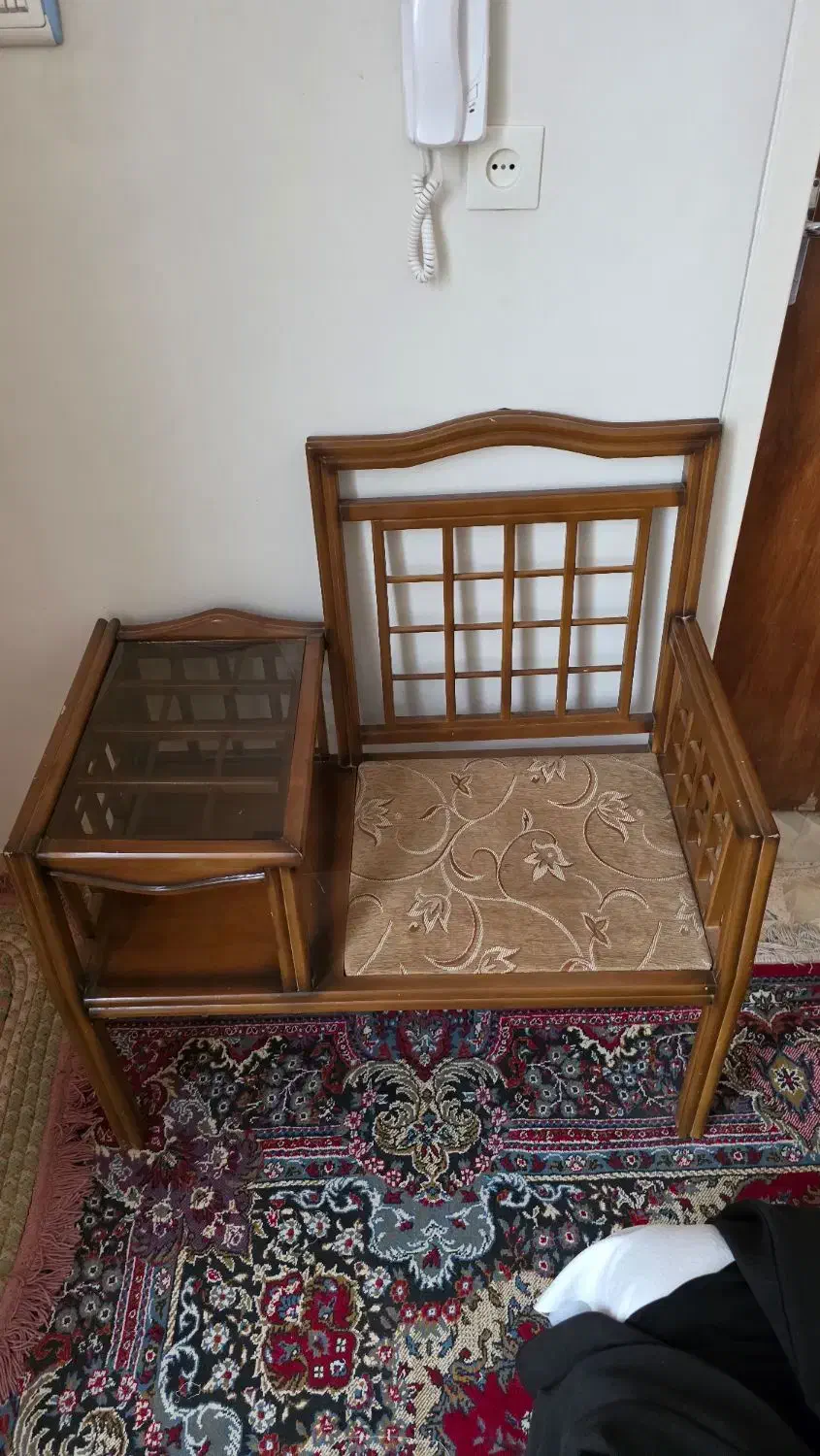 میز وصندلی تلفن|میز تلفن|شیراز, احمدی جنوبی|دیوار