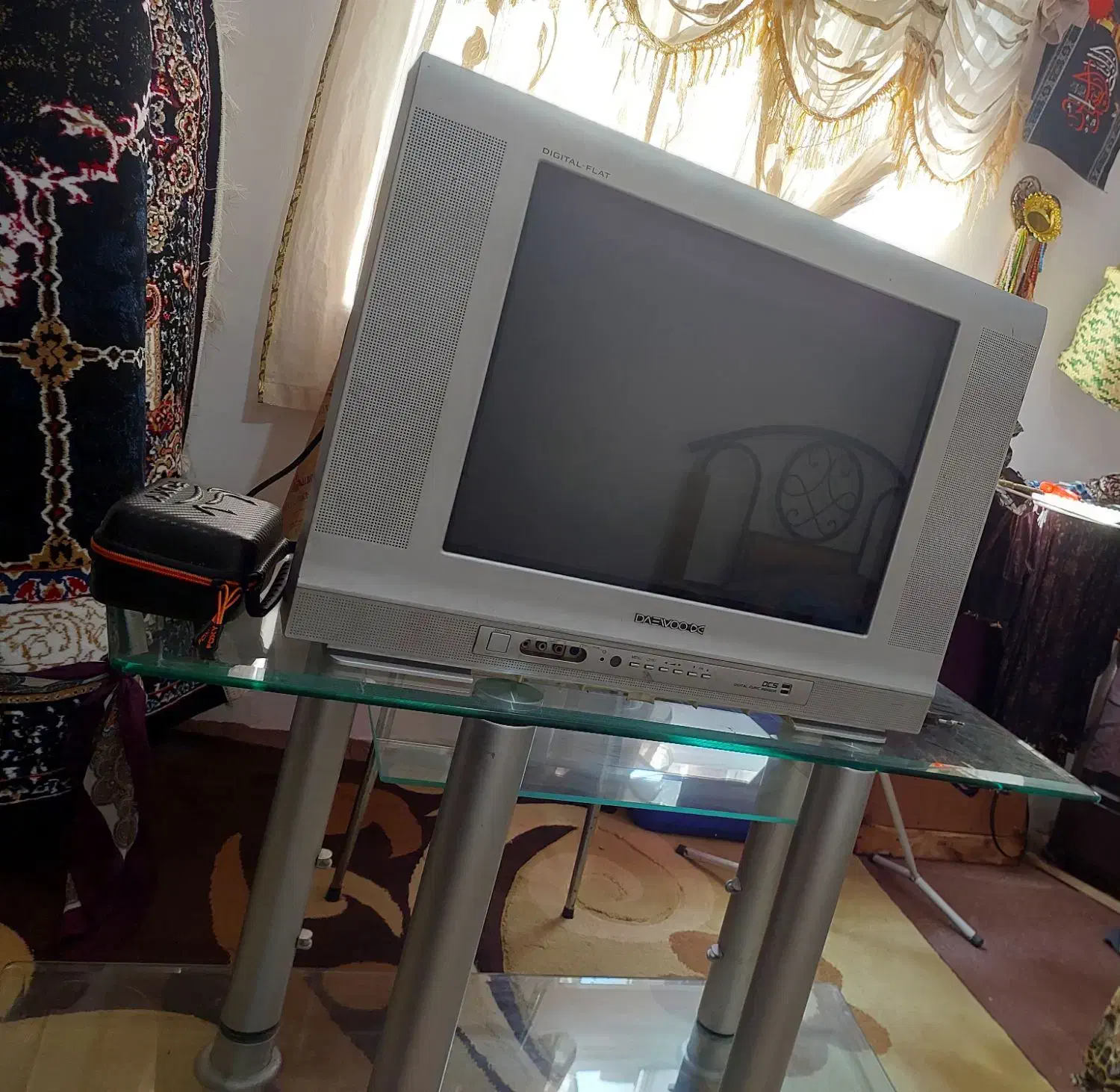 تلویزیون 21 اینچ دوو|تلویزیون و پروژکتور|آستانه اشرفیه, |دیوار