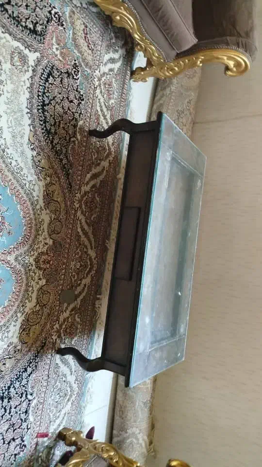 مبلمان ۷نفره سالم با یه عدد میز عسلی|مبلمان خانگی و میز عسلی|مشهد, نیروی هوایی|دیوار