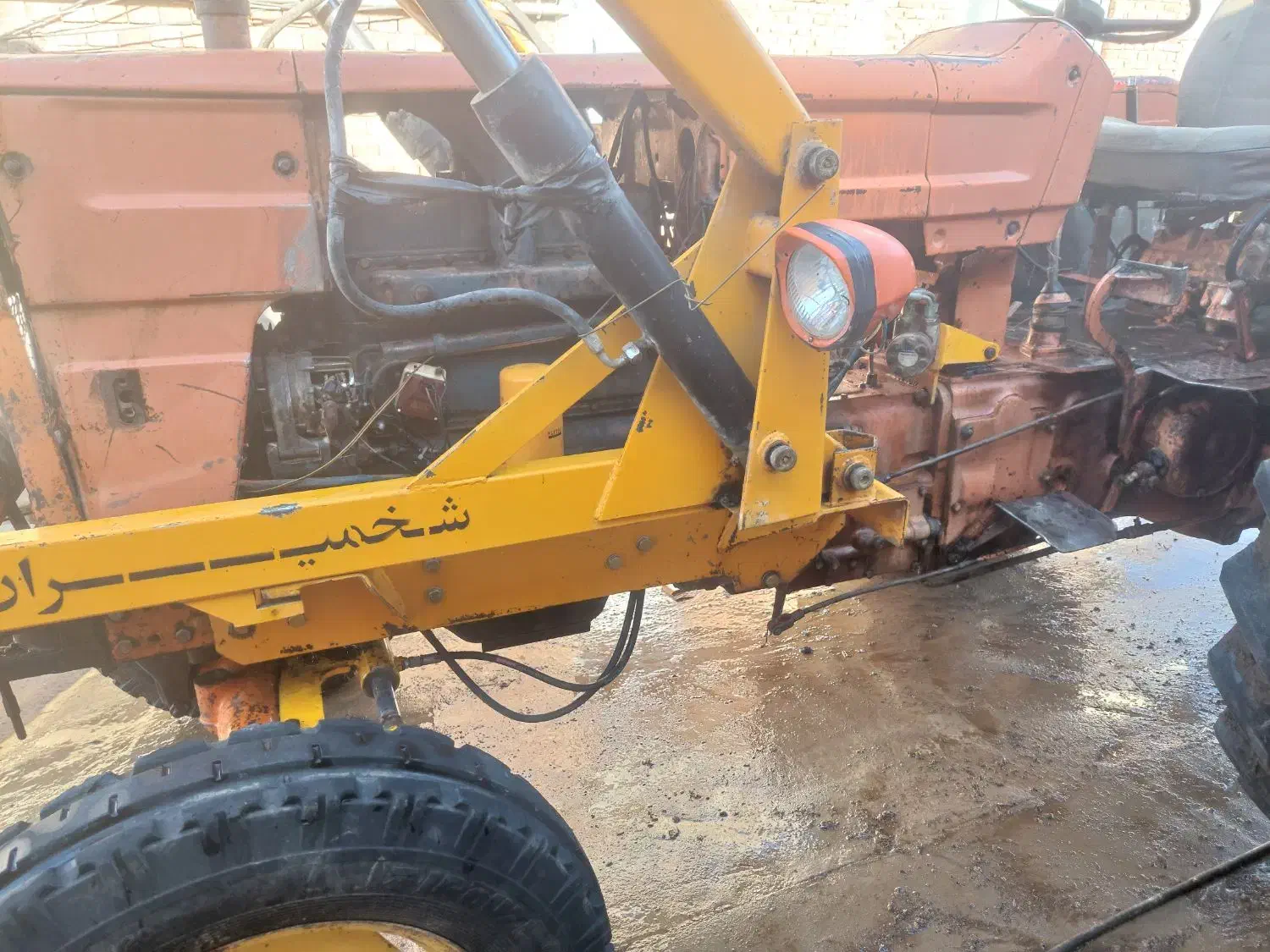 تراکتور رومانی ۶۹با پاکت شخم ایران بزرک|خودرو سنگین|میاندوآب, |دیوار