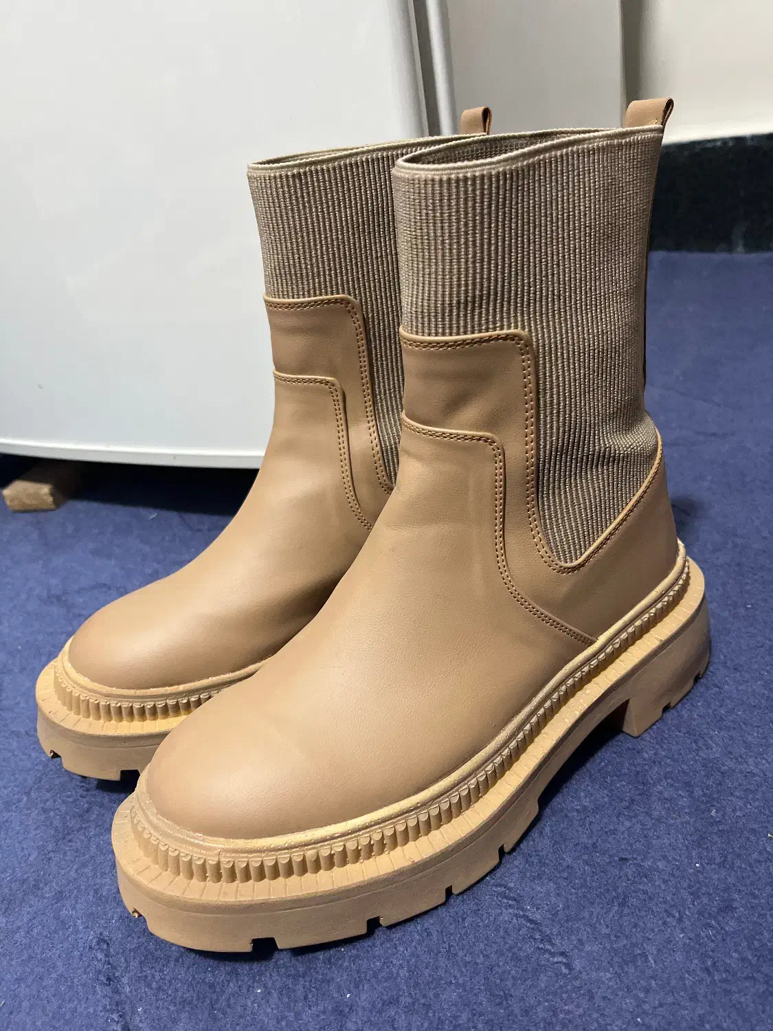 بوت زنانه|کیف، کفش، کمربند|خرم‌آباد, |دیوار