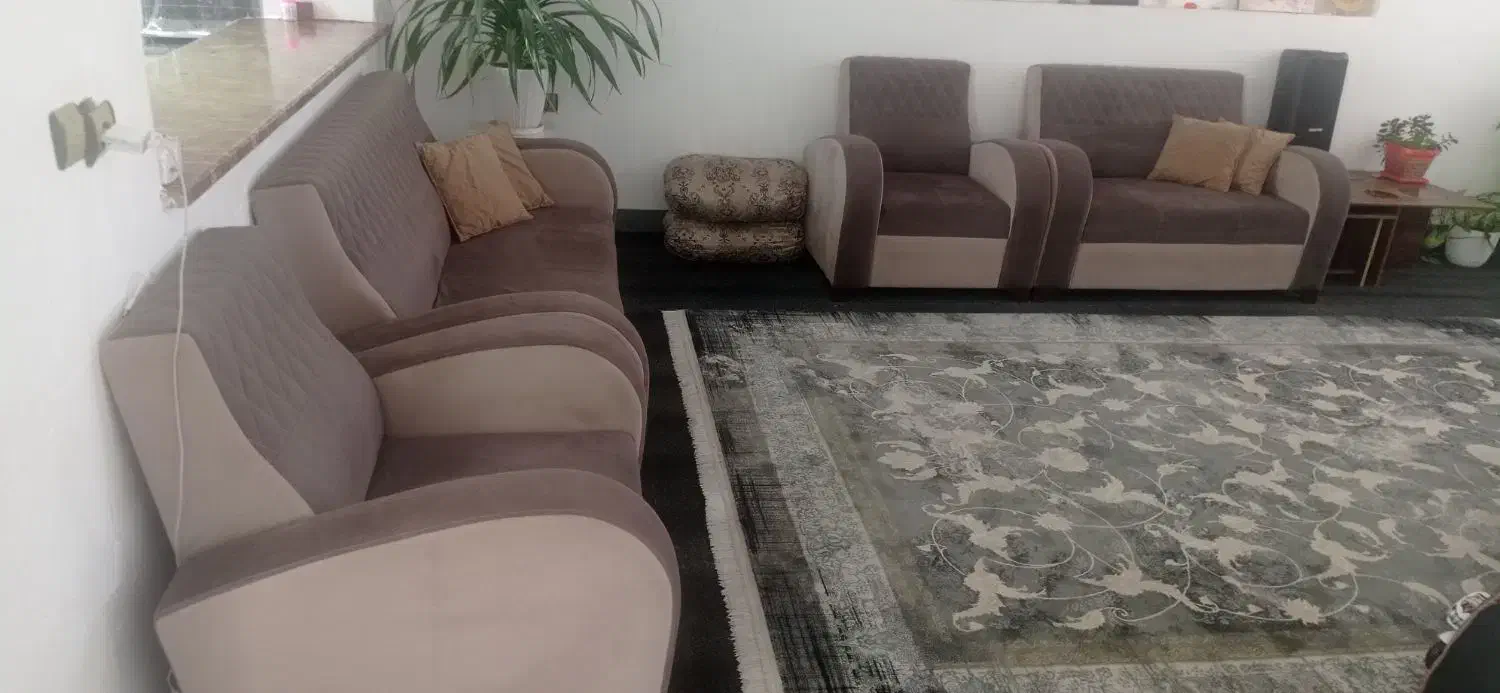 مبل هفت نفر راحتی|مبلمان خانگی و میز عسلی|مرودشت, رامجرد یک|دیوار