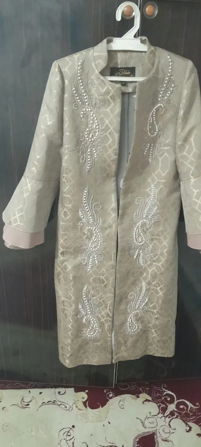 لباس نو و در حد نو|لباس|یاسوج, |دیوار