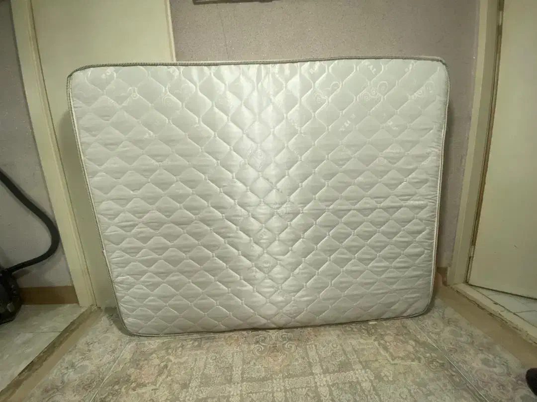 دوشک تمیز 2نفره|تشک تختخواب|زالیان, |دیوار