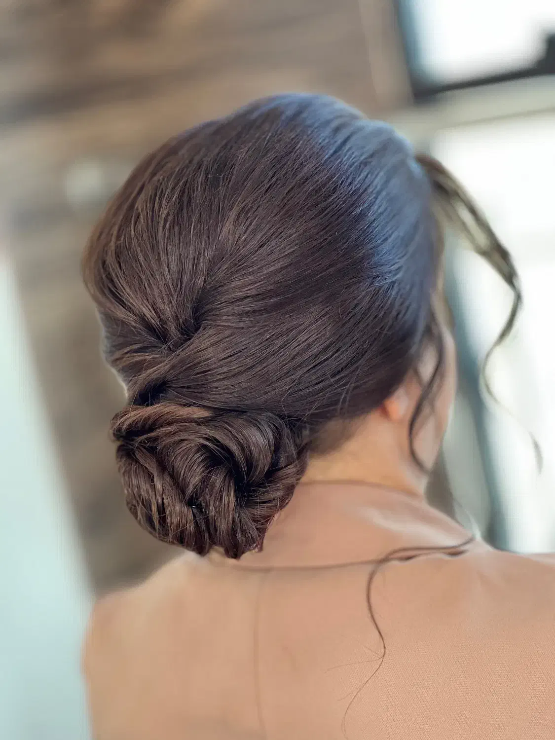 شنیون|خدمات آرایشگری و زیبایی|شاهین‌شهر, حافظ شمالی|دیوار