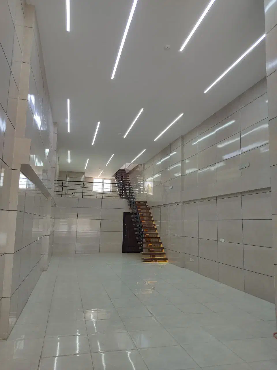 تجاری کلید اول فول امکانات|فروش مغازه و غرفه|گنبد کاووس, |دیوار