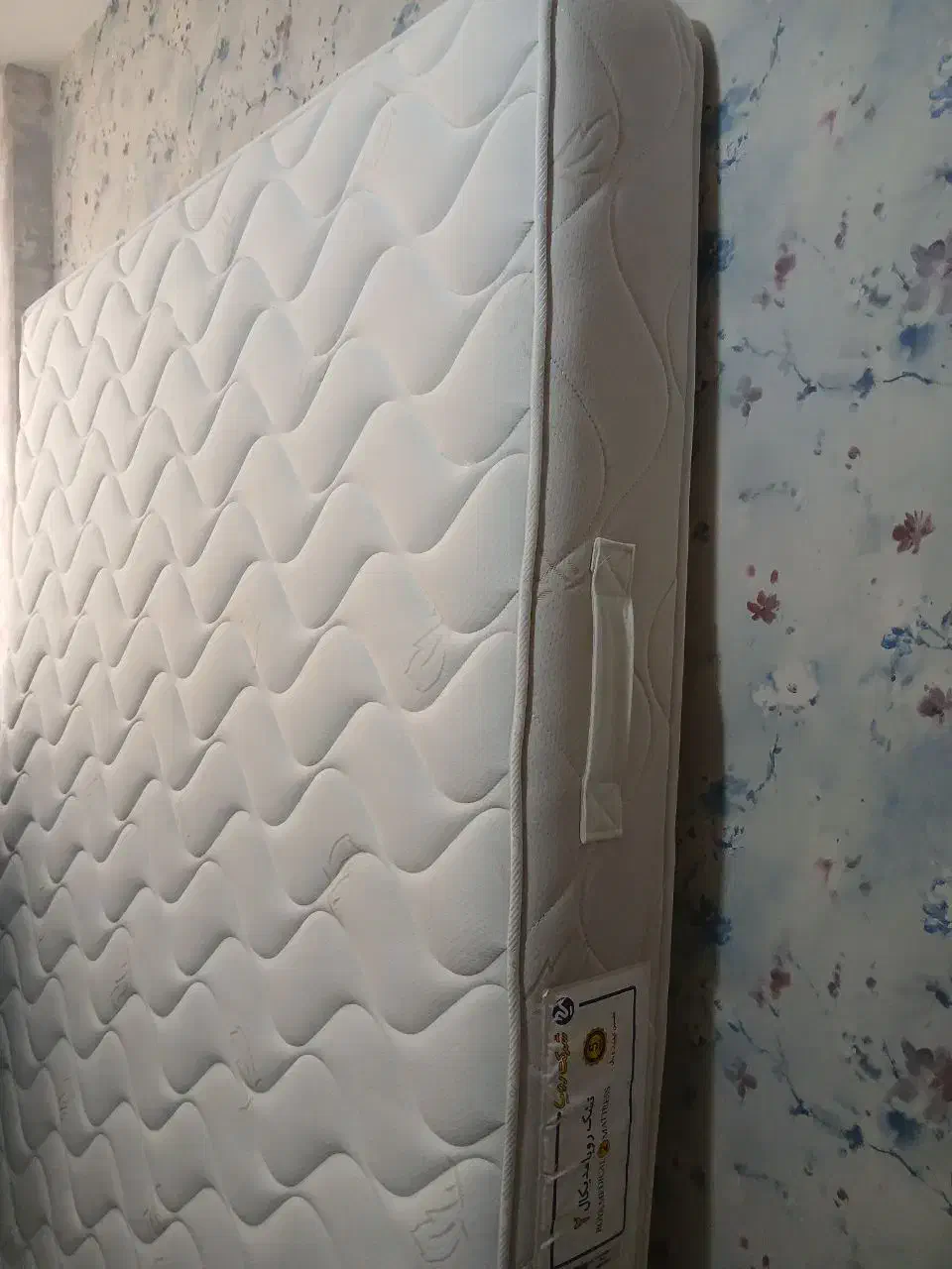 تشک|تشک تختخواب|پرند, فاز ۶|دیوار