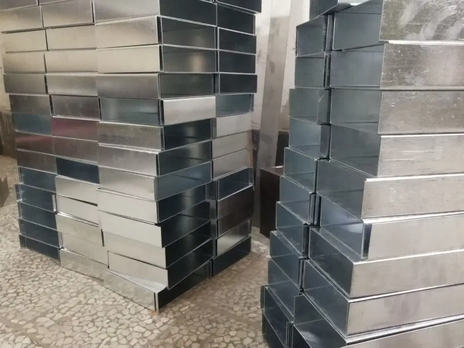 والپست . وال پست . ناودانی  . منقطع|مصالح و تجهیزات ساختمان|اصفهان, شهرک صنعتی امیرکبیر (شاپور جدید)|دیوار