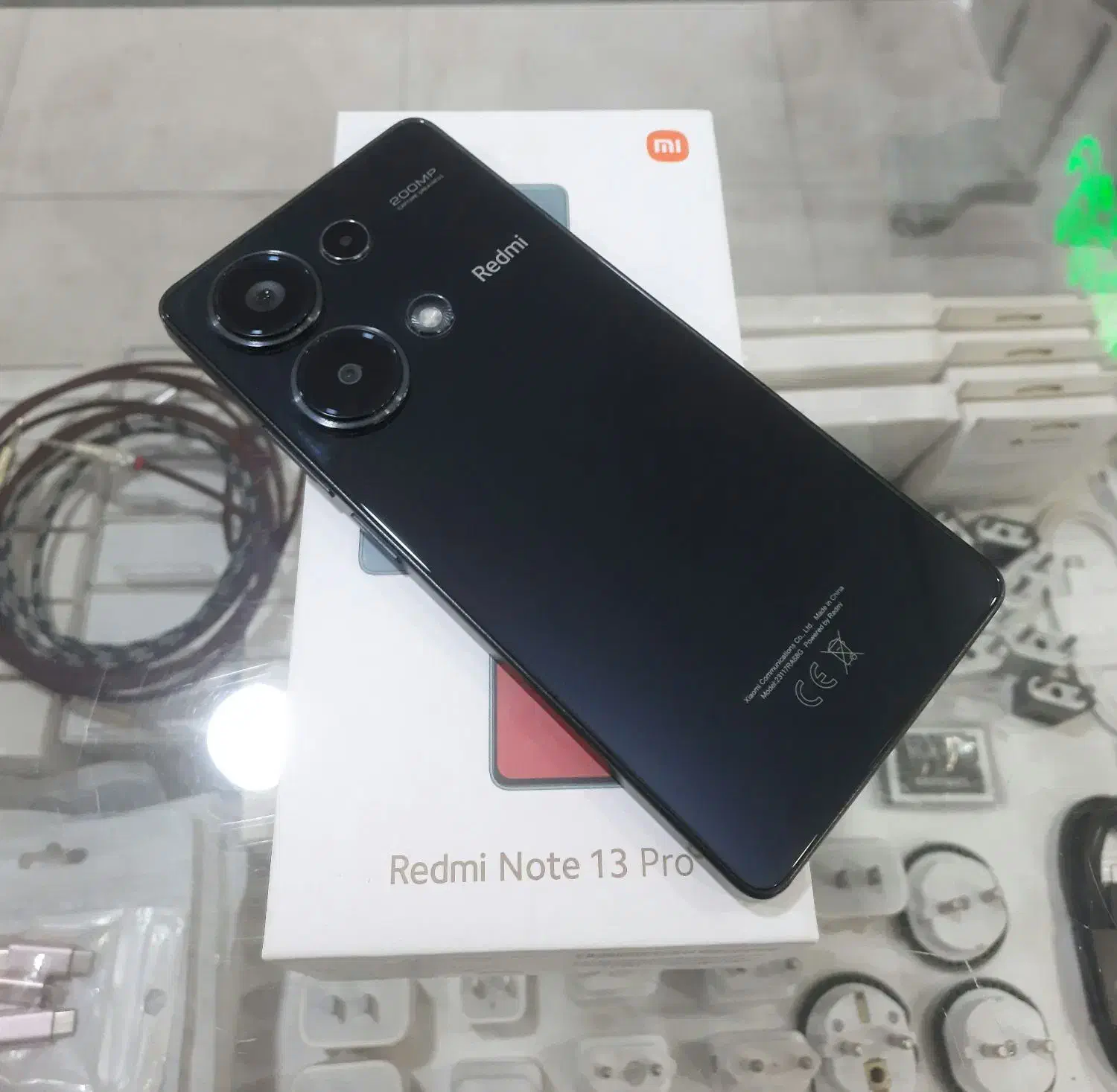 Note 13 pro رام ۸ حافظه ۲۵۶ گیگ رنگ مشکی|موبایل|کرج, حسین آباد (اکبر آباد)|دیوار