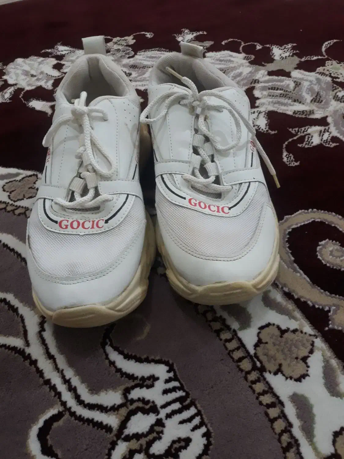 کفش اسپورت|کیف، کفش، کمربند|دورود, |دیوار