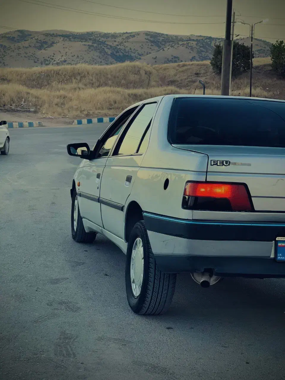 پژو 405 مدل 88|خودرو سواری و وانت|جوانرود, |دیوار