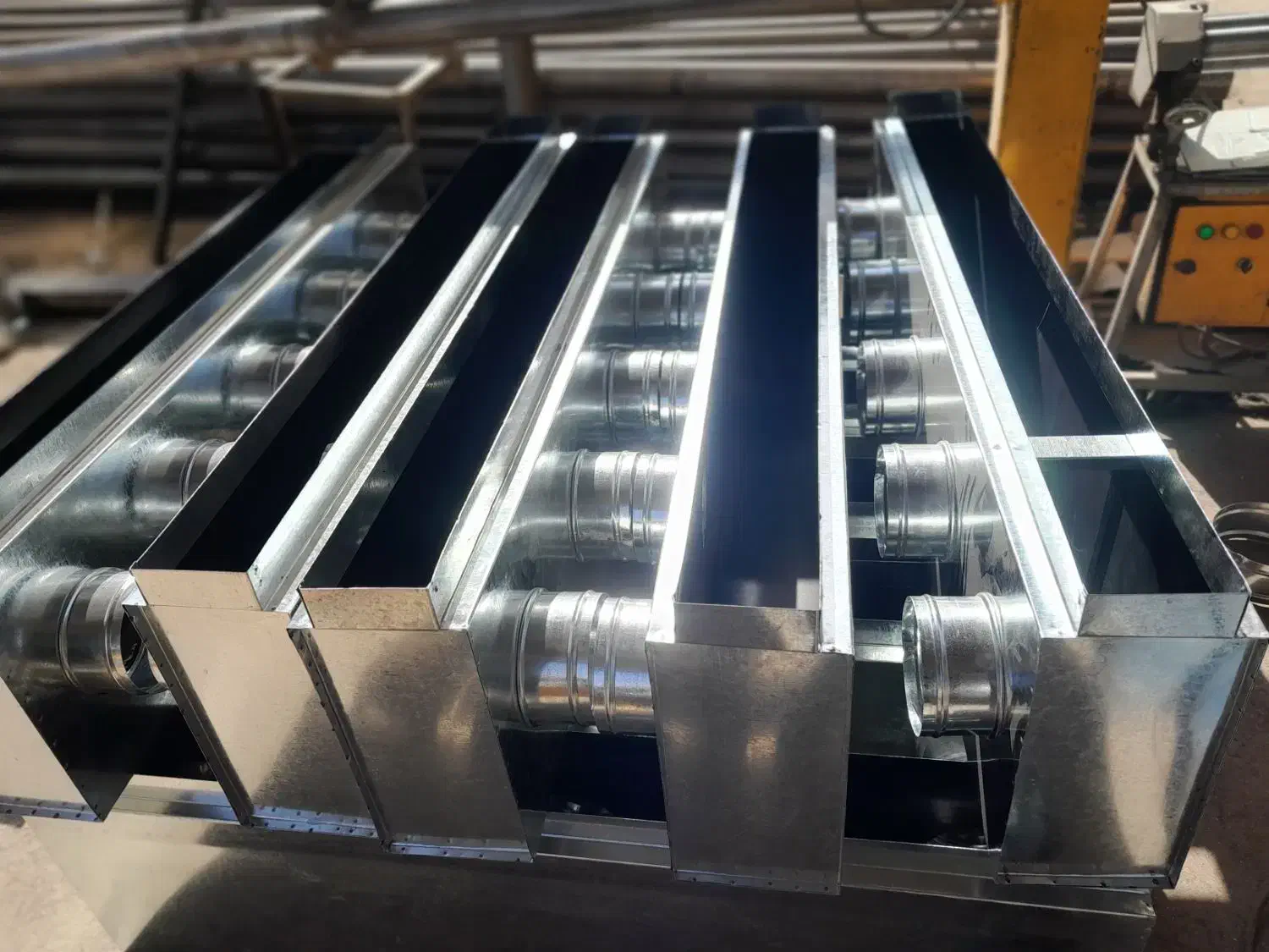 پلنیوم باکس اسلوت 11 * 130 با عایق الاستومری|کولر گازی و فن‌کوئل|اسلام‌شهر, شهرک سعیدیه|دیوار