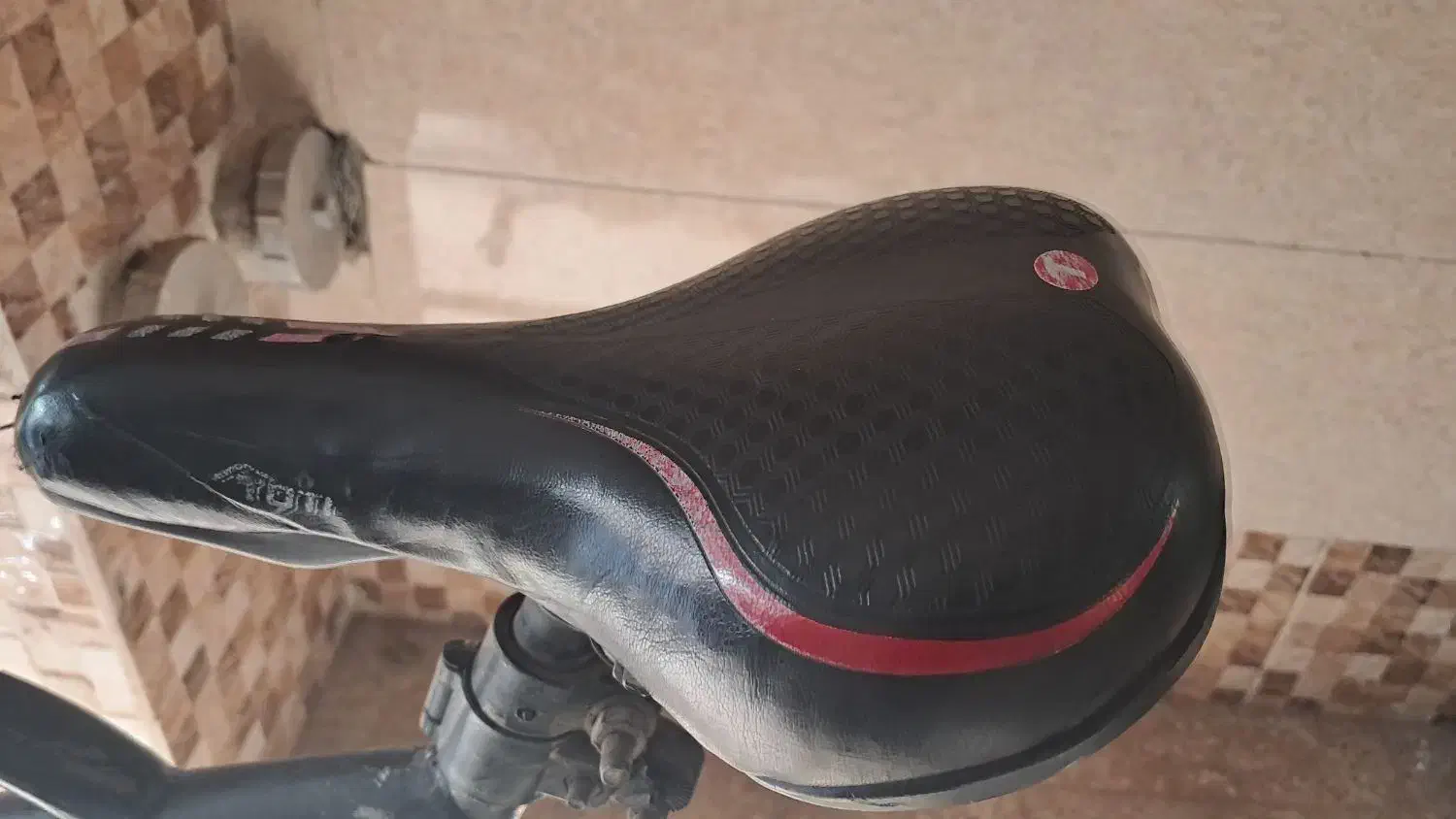 دوچرخه ۲۶|دوچرخه، اسکیت، اسکوتر|اقبالیه, |دیوار