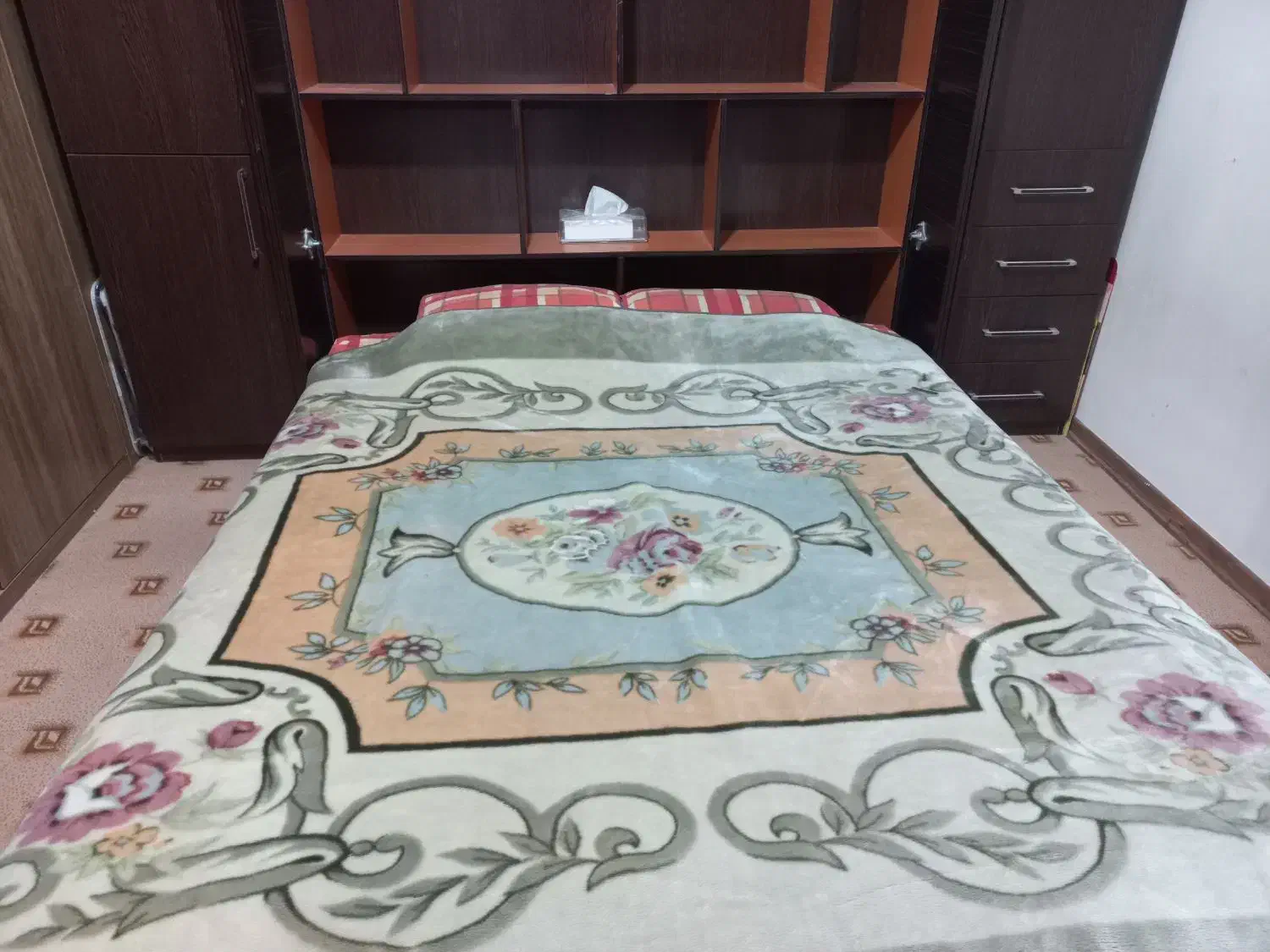 سرویس خواب دو نفره جک دار(تاشو) تمام ام دی اف|تخت و سرویس خواب|شاهینشهر, مسکن مهر|دیوار