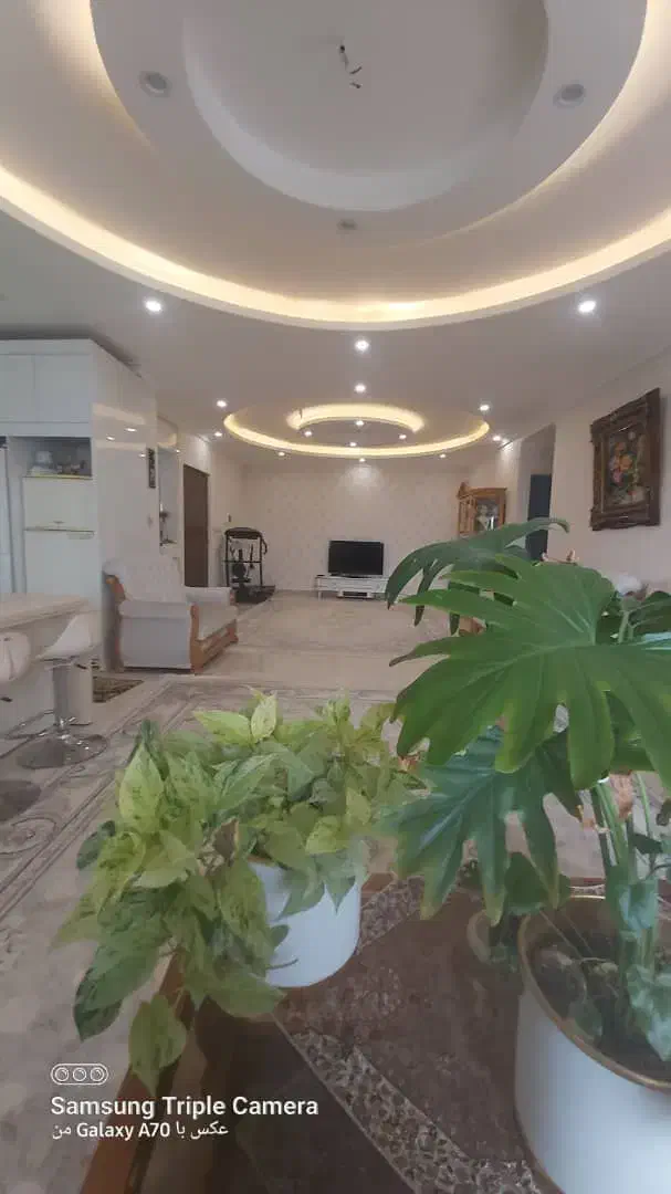 فروش واحد ۳ خوابه ۱۳۵ متری خوش نقشه در شهید نظری|فروش آپارتمان|رشت, قاسمیه|دیوار