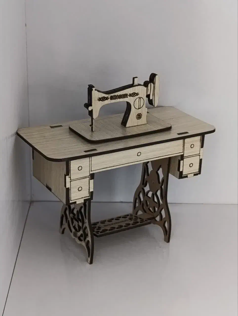 خدمات برش لیزر و برش پلکسی و برش چوب و چرم و...|خدمات پیشه و مهارت|یزد, |دیوار