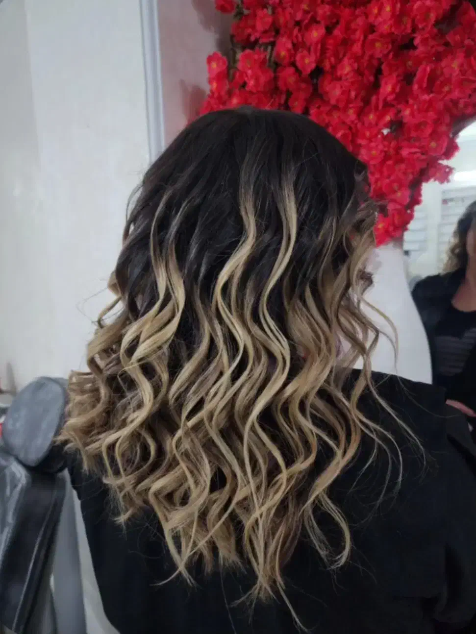 شینیون و میکاپ تخصصی|خدمات آرایشگری و زیبایی|اندیشه, اندیشه فاز ۴|دیوار