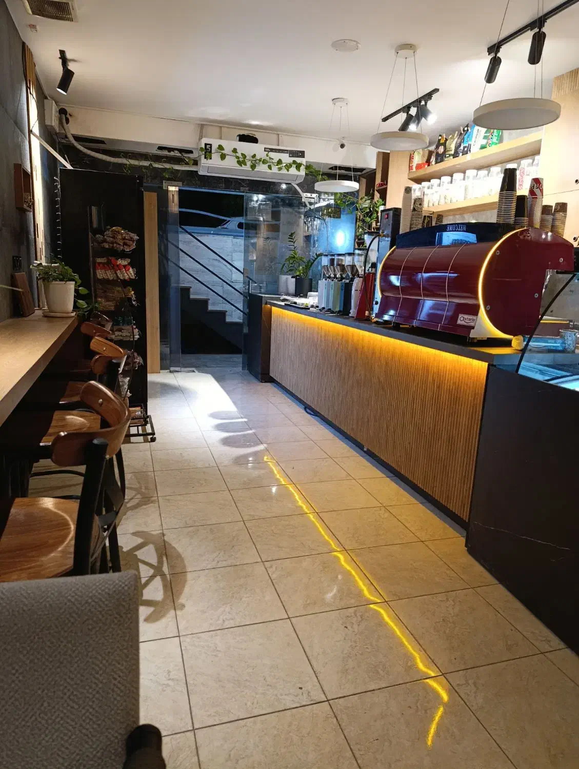 واگذاری کافه با تمامی امکانات صفر تا صد|کافی‌شاپ و رستوران|صدرا-فارس, فاز ۱|دیوار