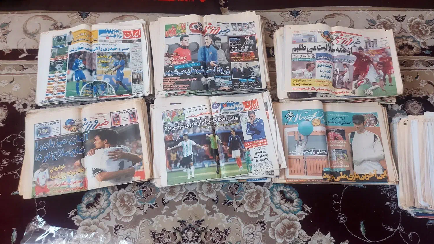 آرشیو  روزنامه ها ی جام  جهانی و جام ملتهای اروپا|مجلات|اصفهان, لیمجیر|دیوار