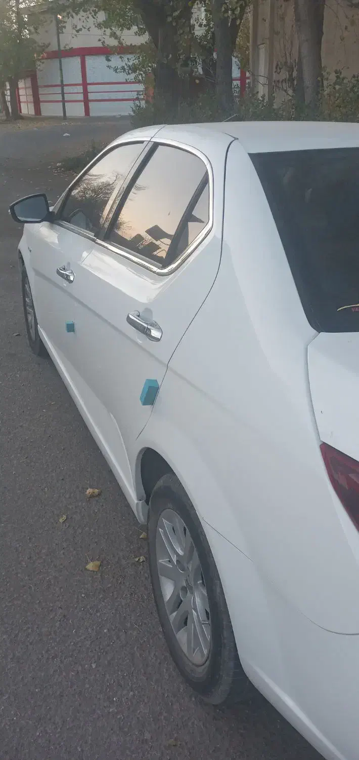 دنا پلاس مدل ۹۸|خودرو سواری و وانت|اردبیل, |دیوار