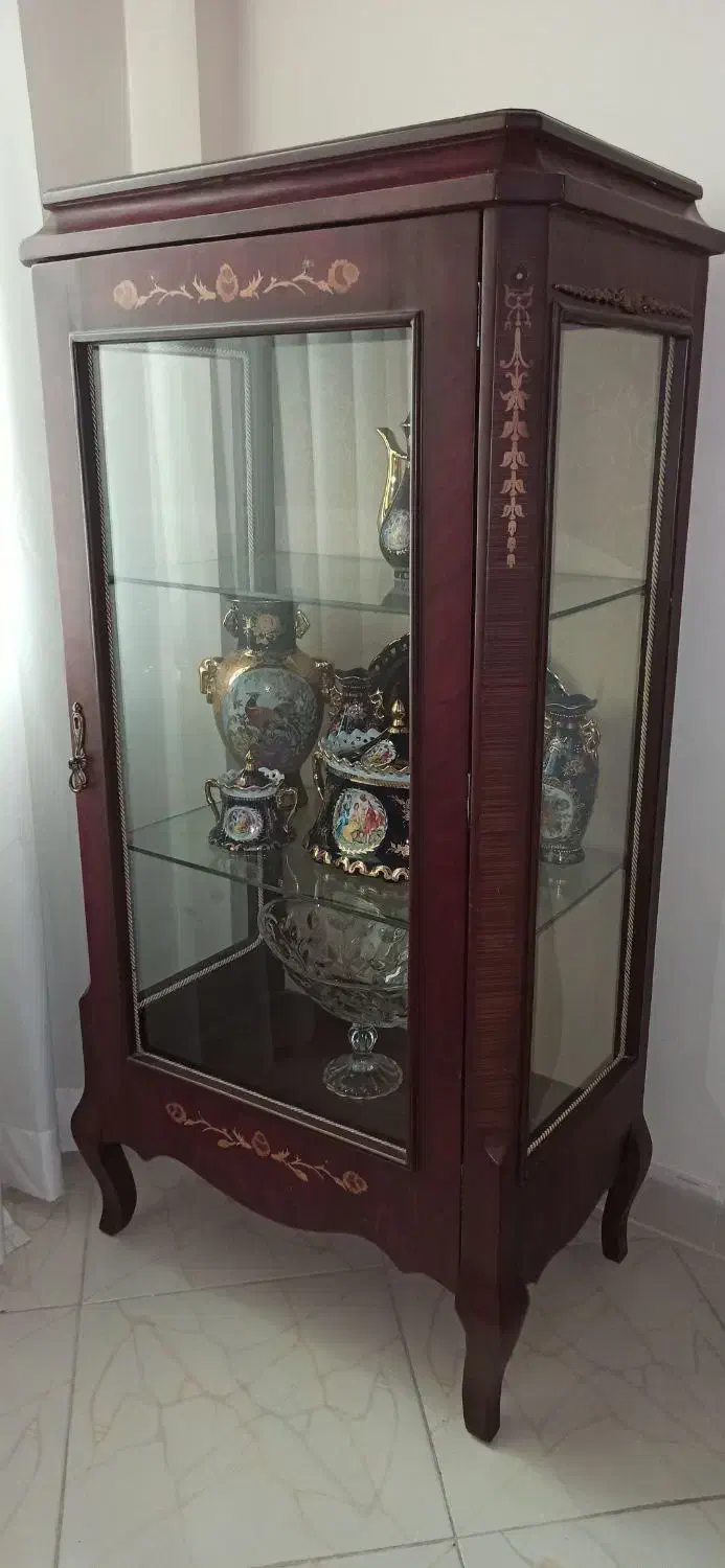 2عدد مینی ویترین در حد نو|بوفه، ویترین، کنسول|قزوین, |دیوار