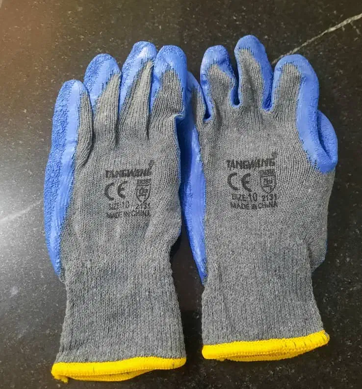 دستکش|لباس|ایذه, |دیوار