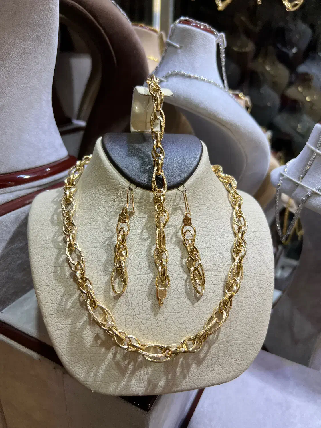 انواع سرویس فیگارو سبک و سنگین|جواهرات|کاشان, بازار کاشان|دیوار