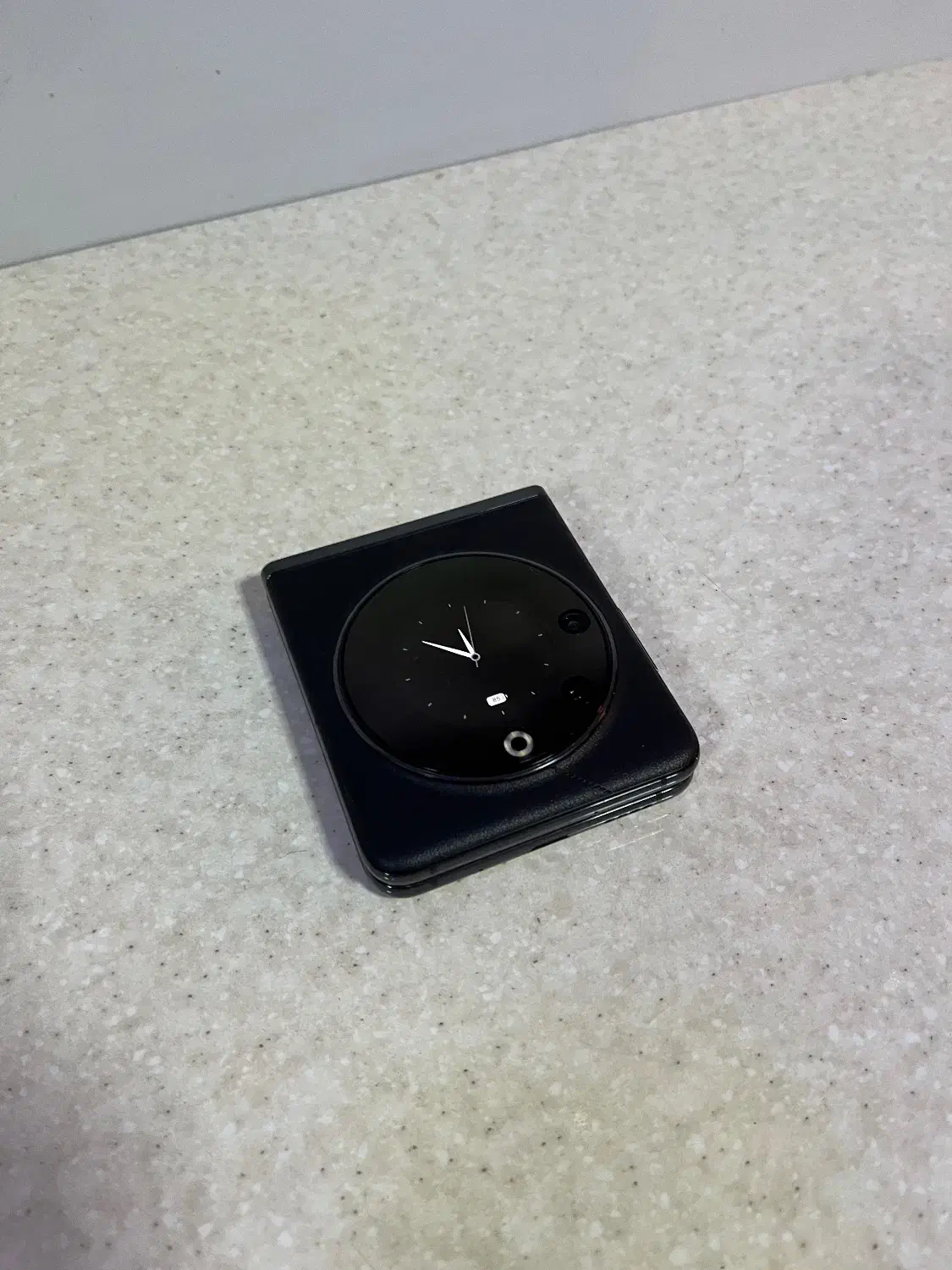 Tecno phantom v flip 5Gتکنو فانتوم وی فلیپ|موبایل|تهران, میدان ولیعصر|دیوار