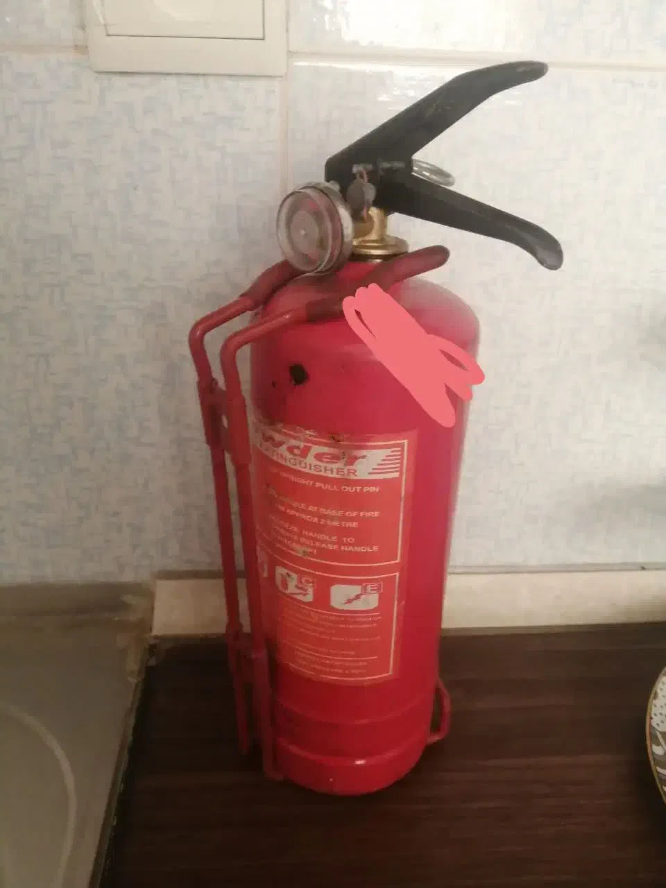 کپسول|ابزارآلات|بیرجند, |دیوار