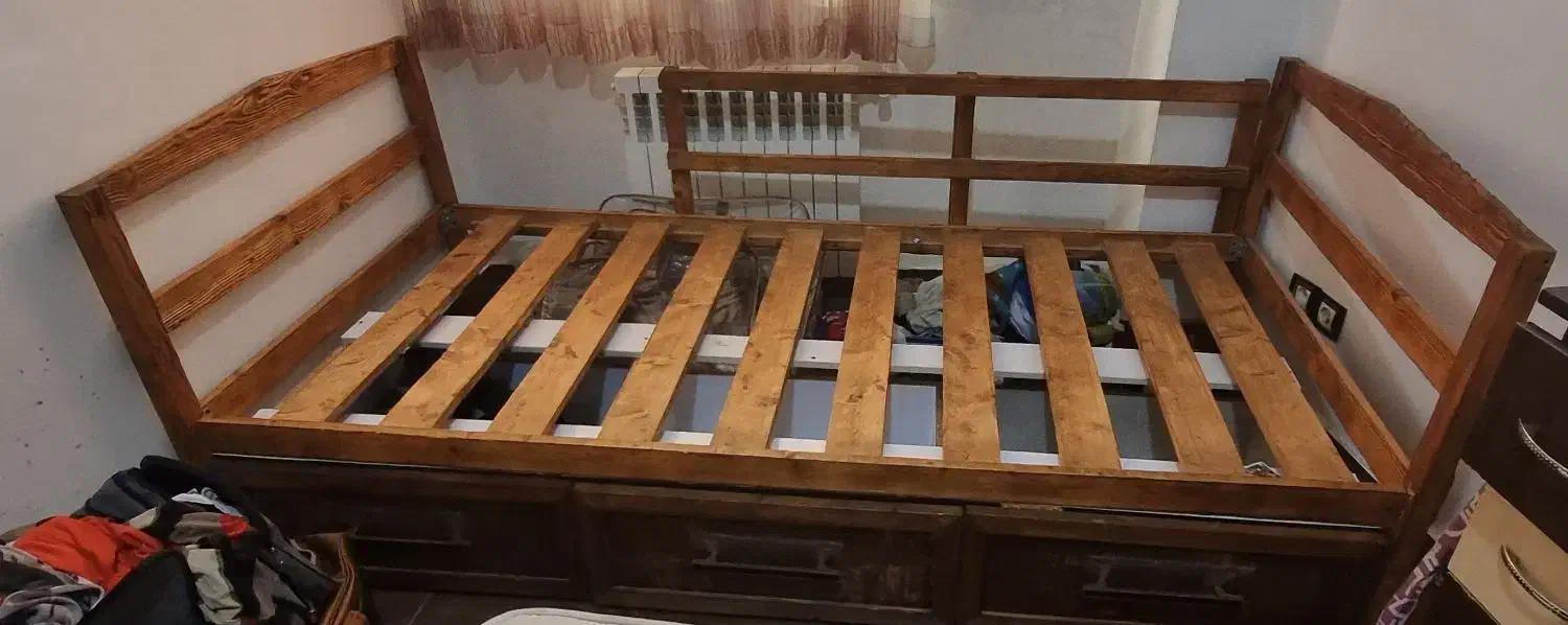 2 عدد تخت یه نفره|تخت و سرویس خواب|رشت, خواهر امام|دیوار