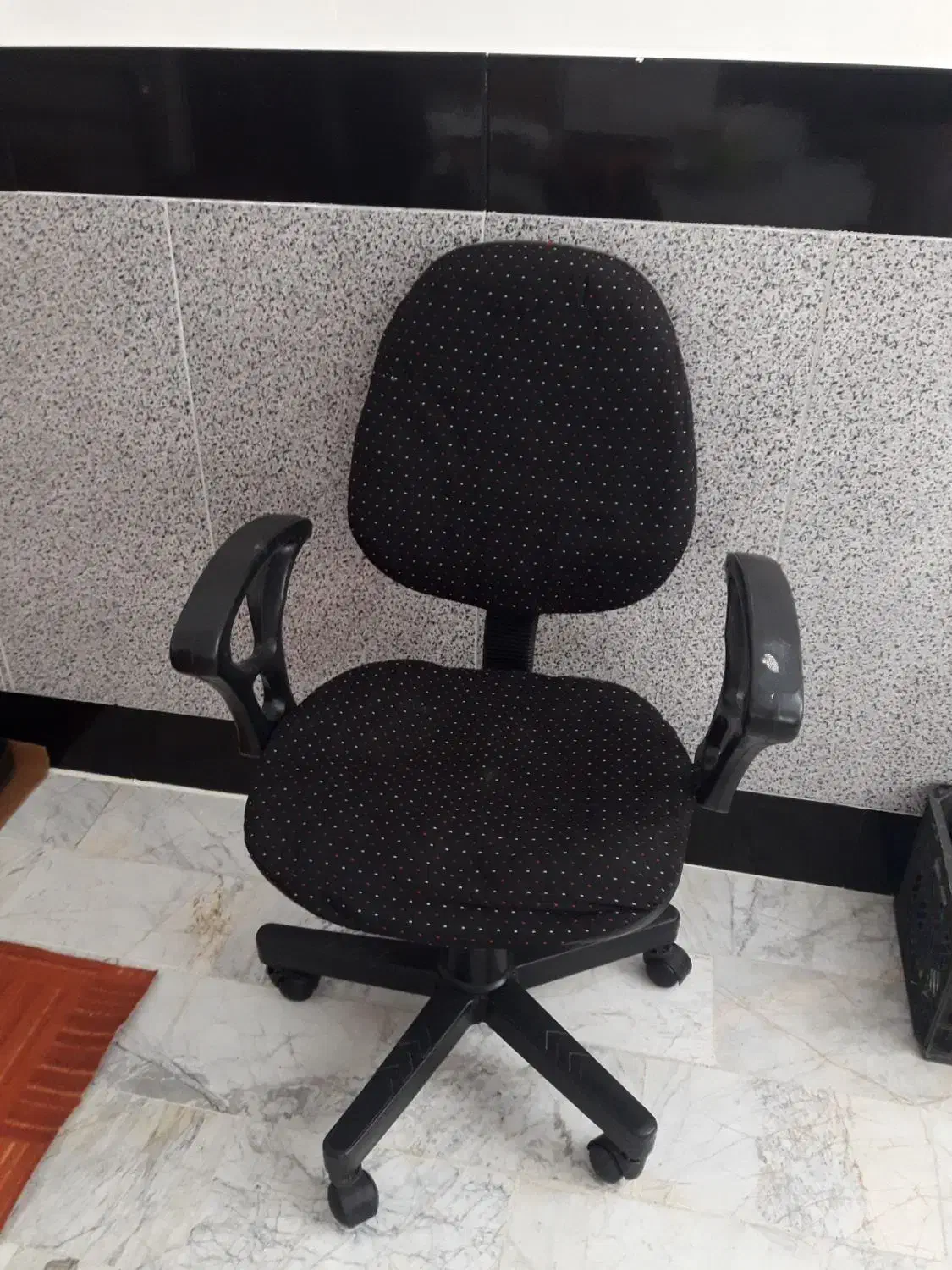 صندلی جک دار|صندلی و نیمکت|اردبیل, |دیوار