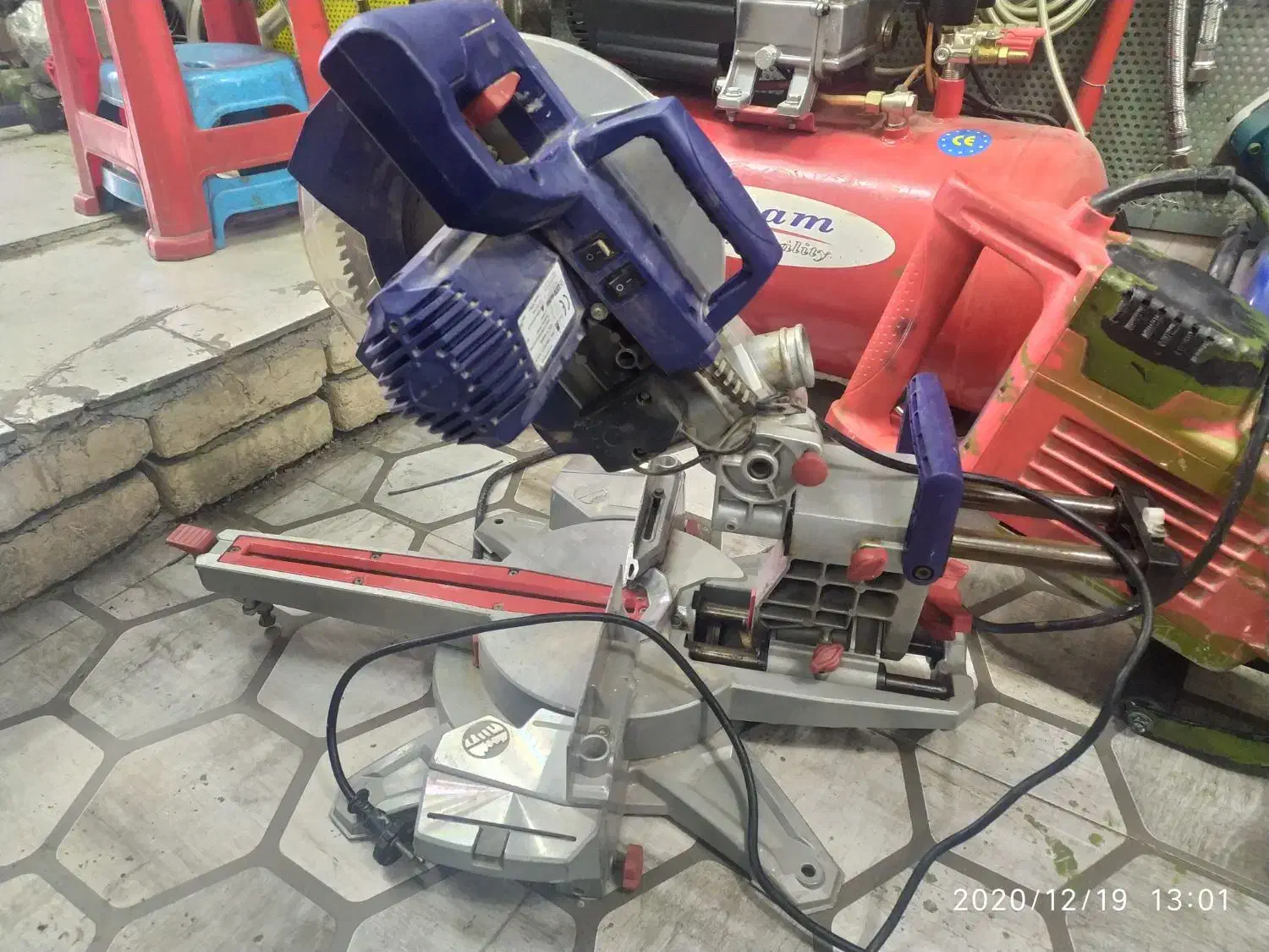 اجاره ابزار شیارزن  فارسی بر نردبان  کارواش کف کش|خدمات پیشه و مهارت|کرمانشاه, |دیوار