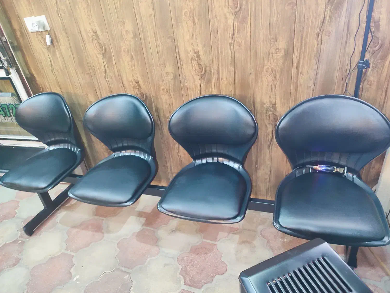 صندلی 4نفره صدفی نو|دفتر کار|زنجان, |دیوار