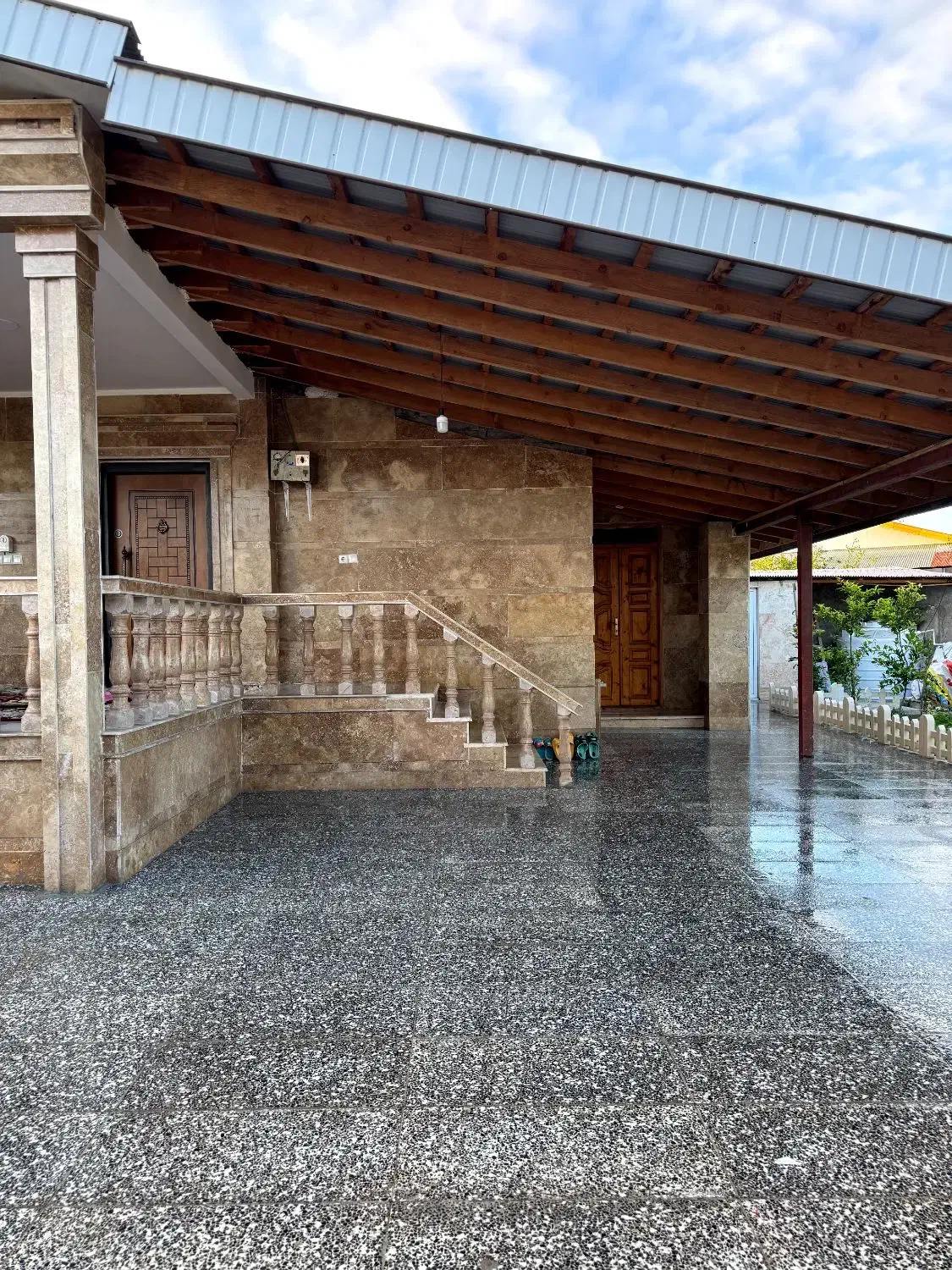 اجاره ی ویلای روستایی درمحیطی آرام|اجارهٔ کوتاه‌مدت ویلا و باغ|لاهیجان, کوی خزر|دیوار