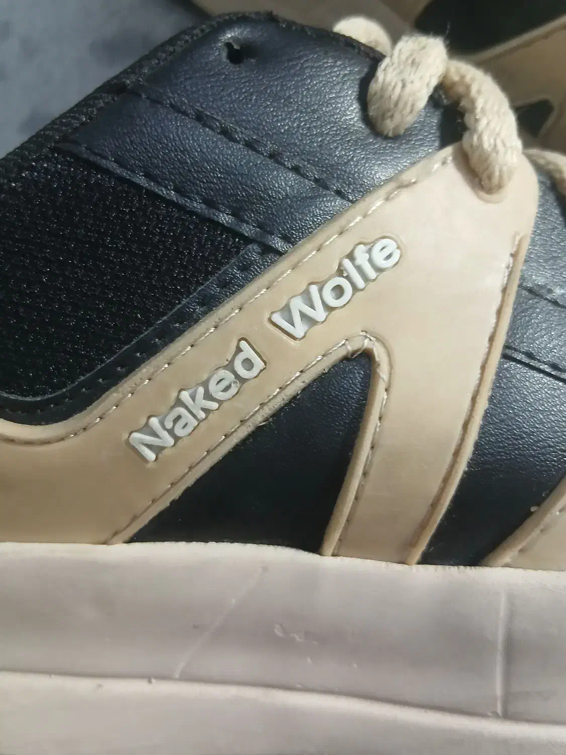 کفش|کیف، کفش، کمربند|رباط‌کریم, نصیرشهر|دیوار