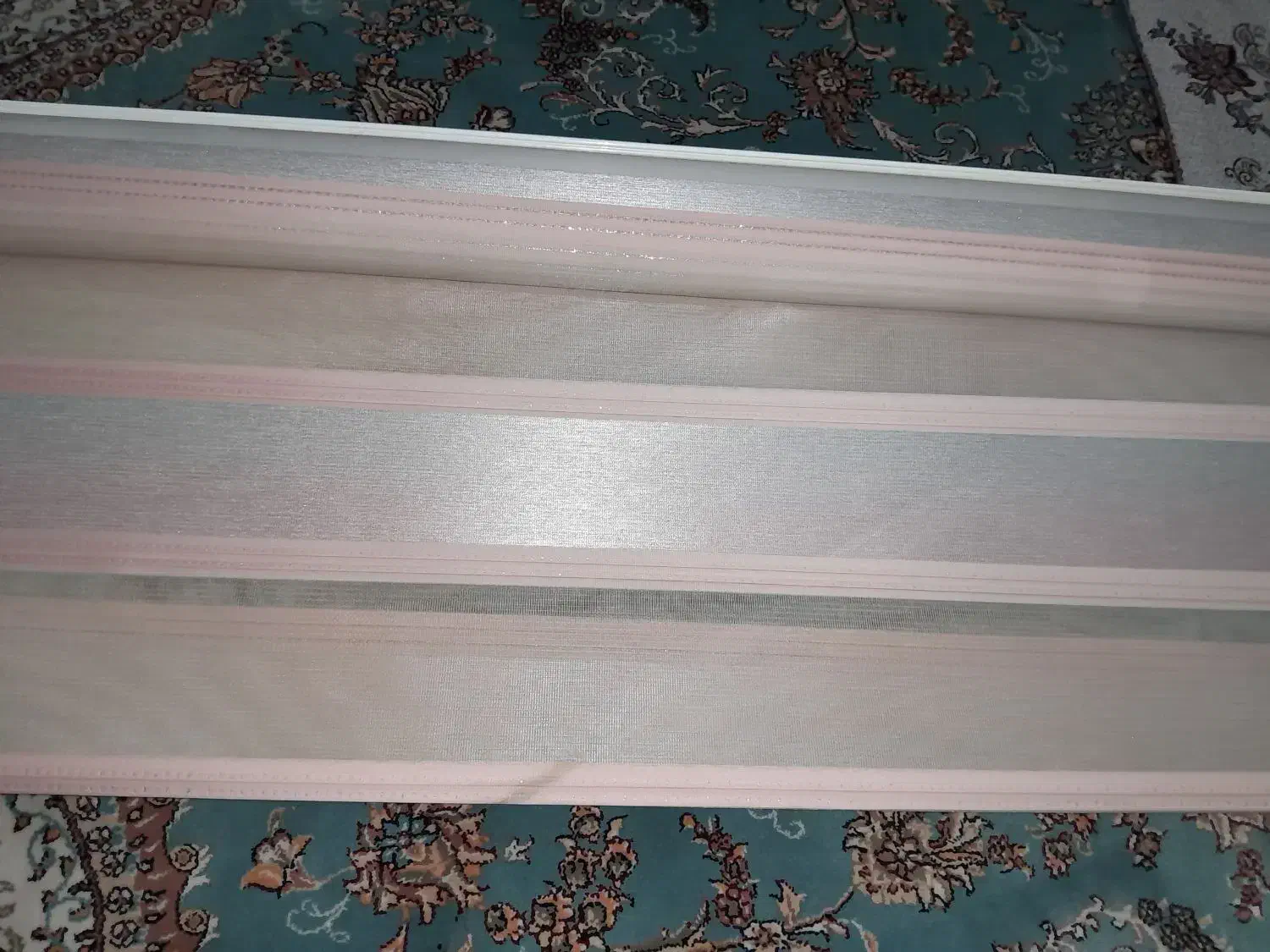 پرده زبرا سالم تمیز اندازه رو روش نشون میده|پرده، رانر، رومیزی|اسکو, |دیوار