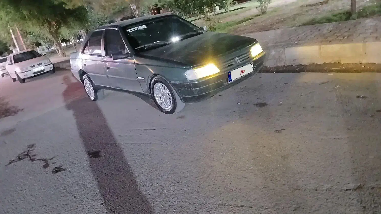 پژو ۲۰۰۰ مدل ۷۷|خودرو سواری و وانت|اهواز, شهرک دانشگاه|دیوار