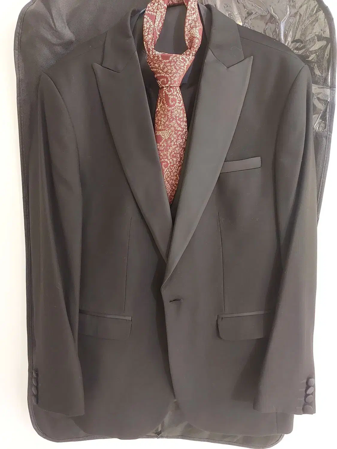 کت و شلوار مجلسی|لباس|پرند, فاز ۵|دیوار